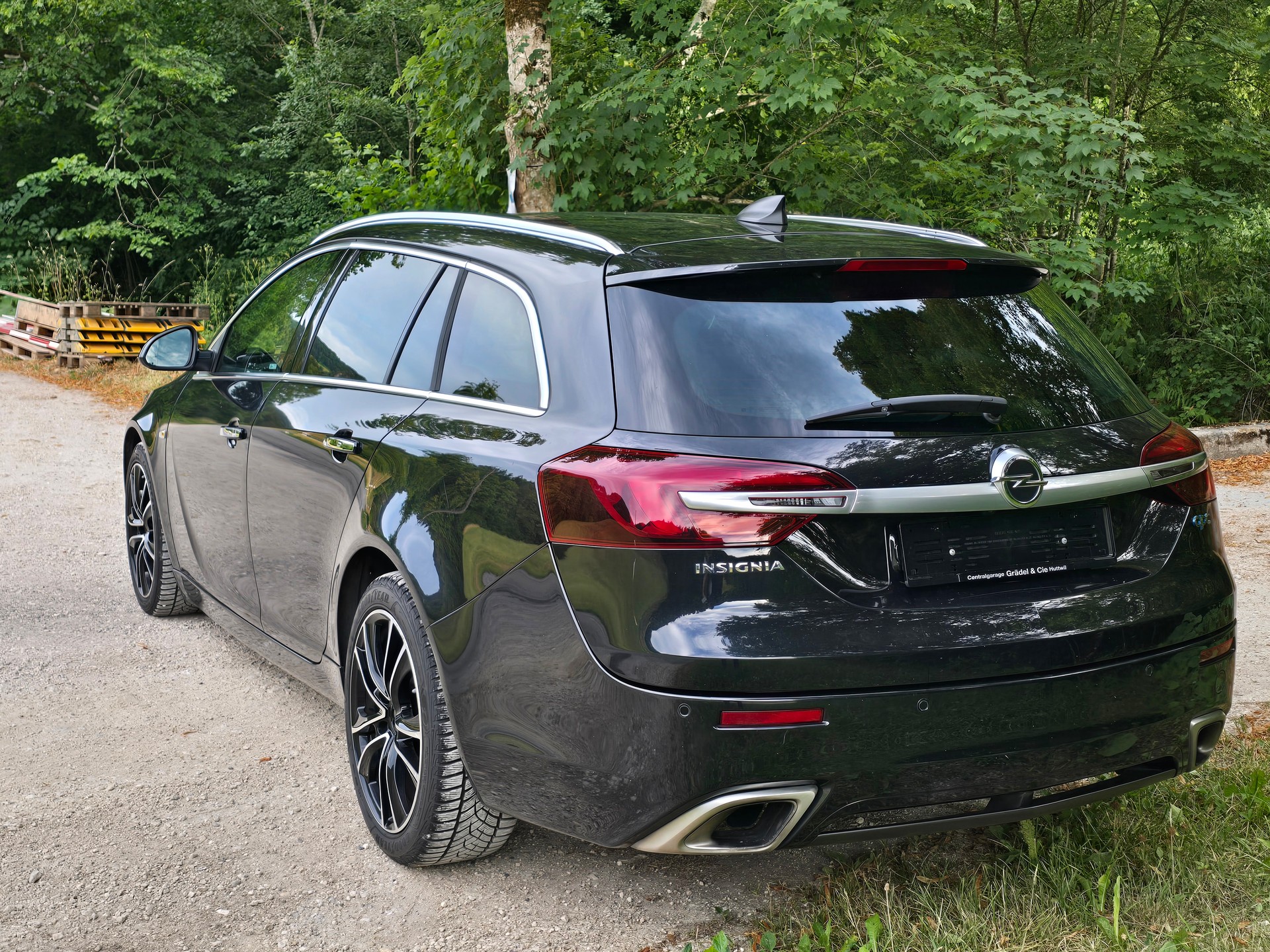 OPEL Insignia Sports Tourer 2.8 Turbo OPC 4WD Automatic-image-3
