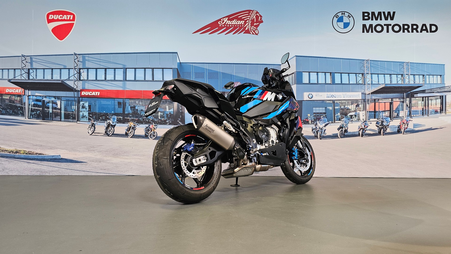 BMW M 1000 XR-image-5