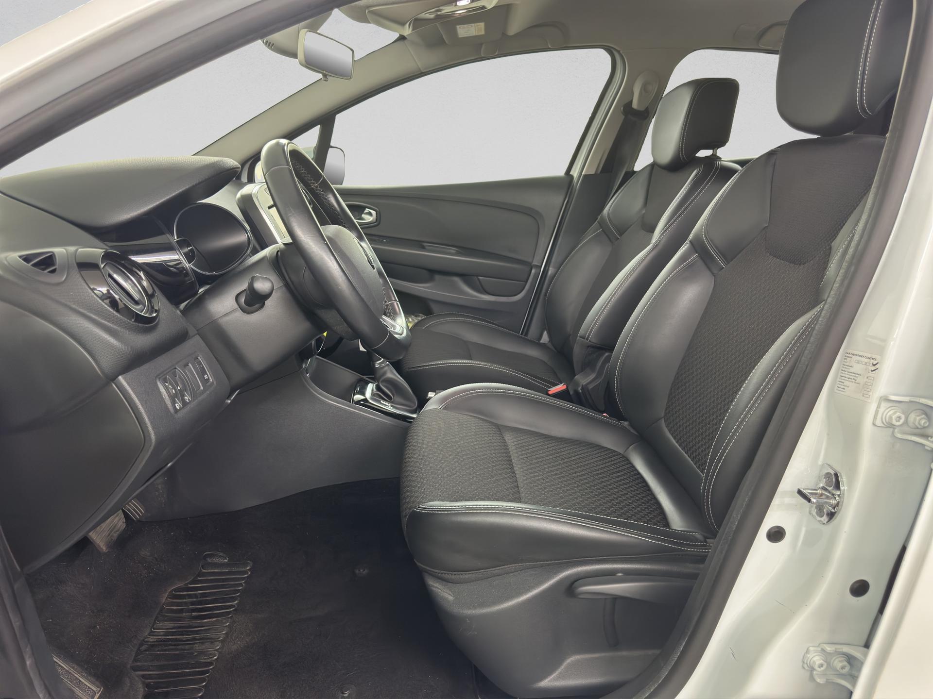 RENAULT Clio Grandtour 1.2 16V T Swiss Edition EDC-image-8