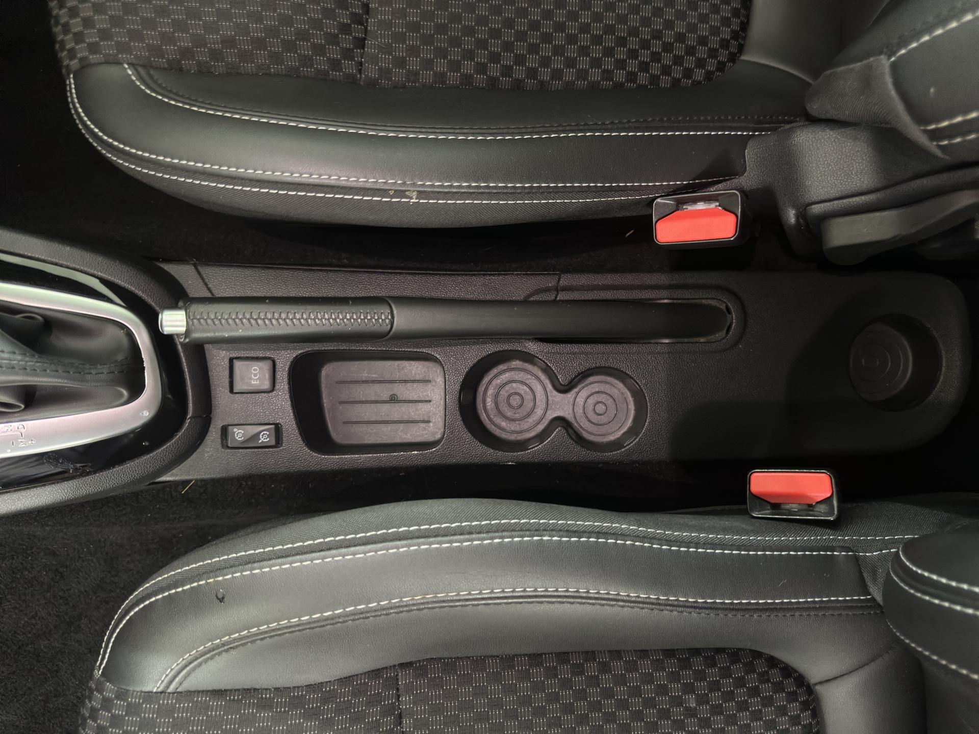 RENAULT Clio Grandtour 1.2 16V T Swiss Edition EDC-image-17