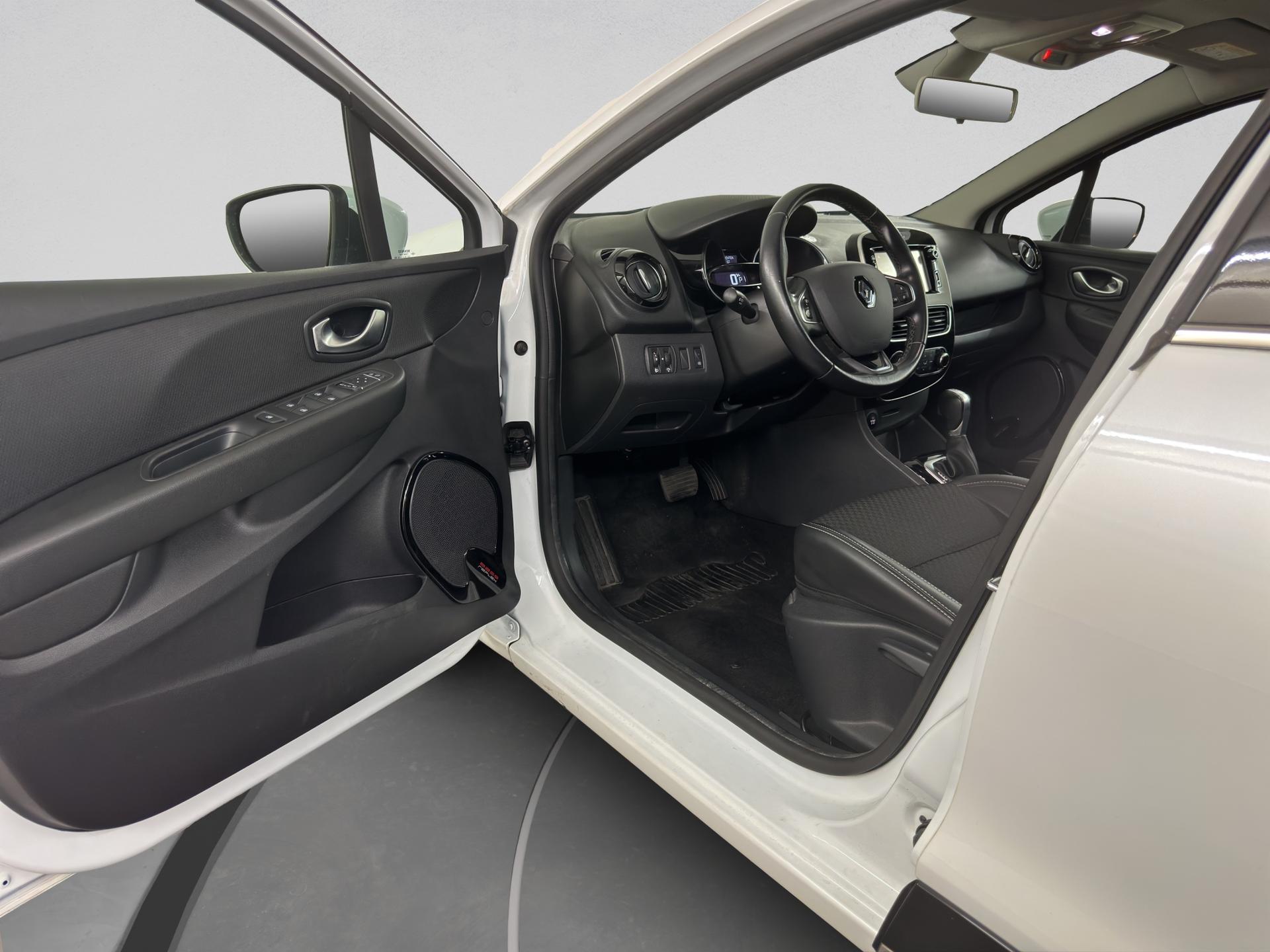RENAULT Clio Grandtour 1.2 16V T Swiss Edition EDC-image-18