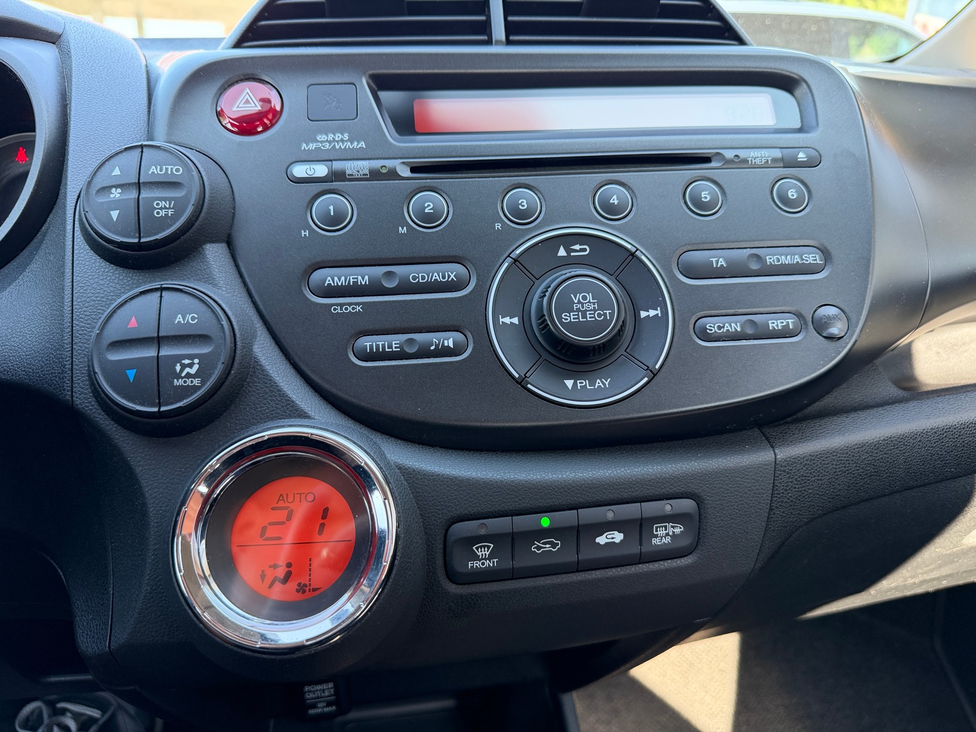 HONDA Jazz 1.2i Trend Idle Stop-image-14