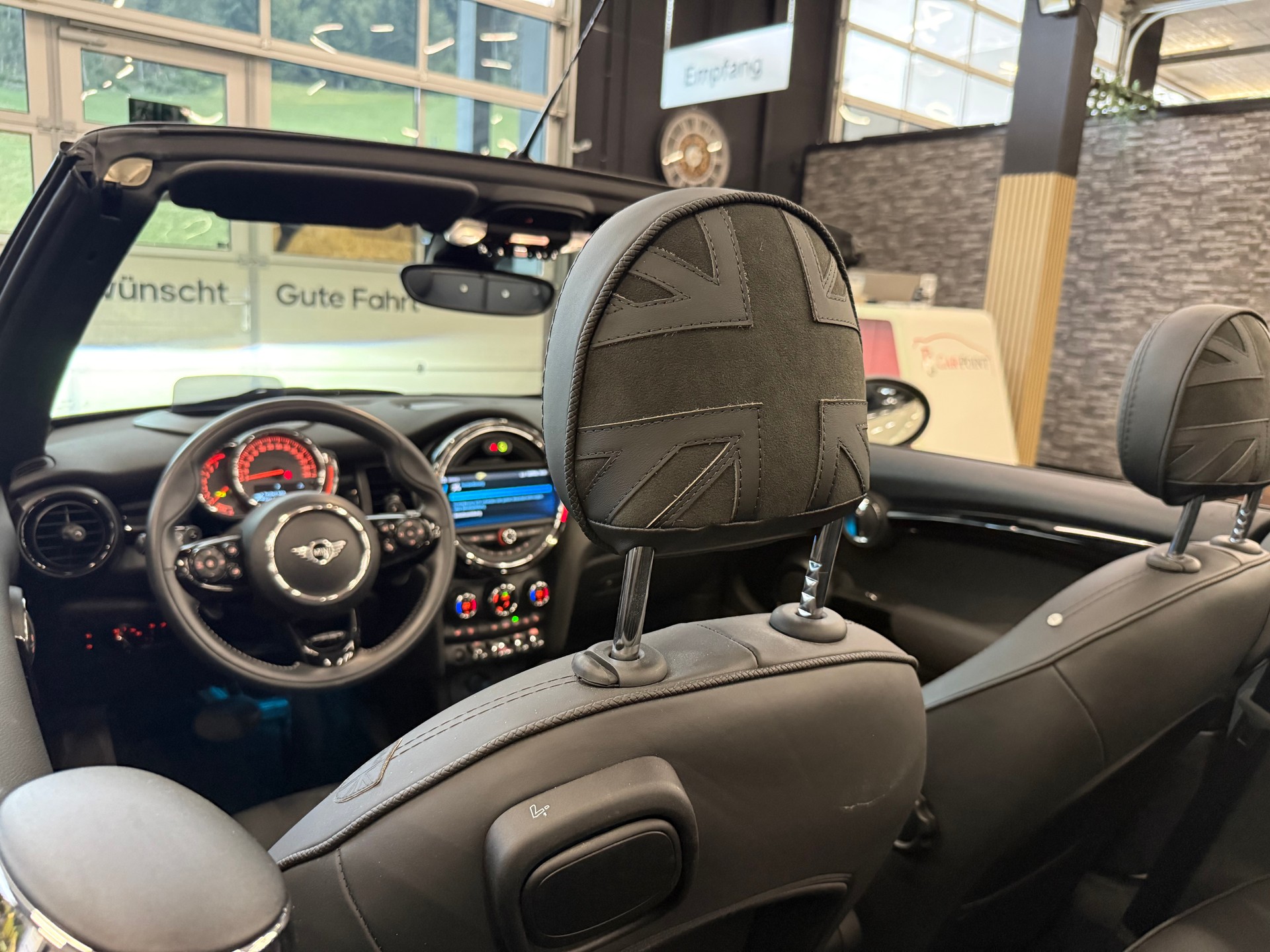 MINI Cooper S Cabriolet DKG-image-12