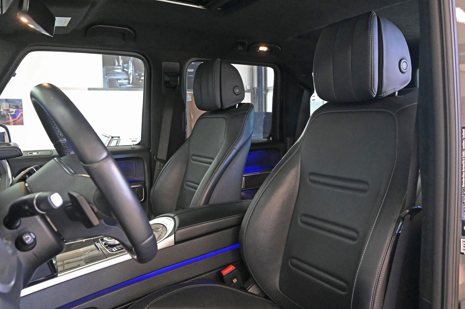 MERCEDES-BENZ G 400d AMG Line 9G-Tronic-image-11