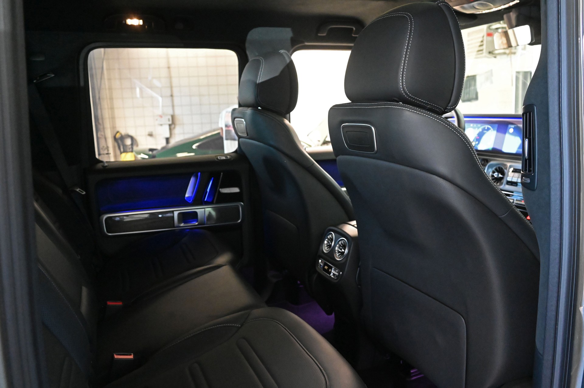 MERCEDES-BENZ G 400d AMG Line 9G-Tronic-image-24