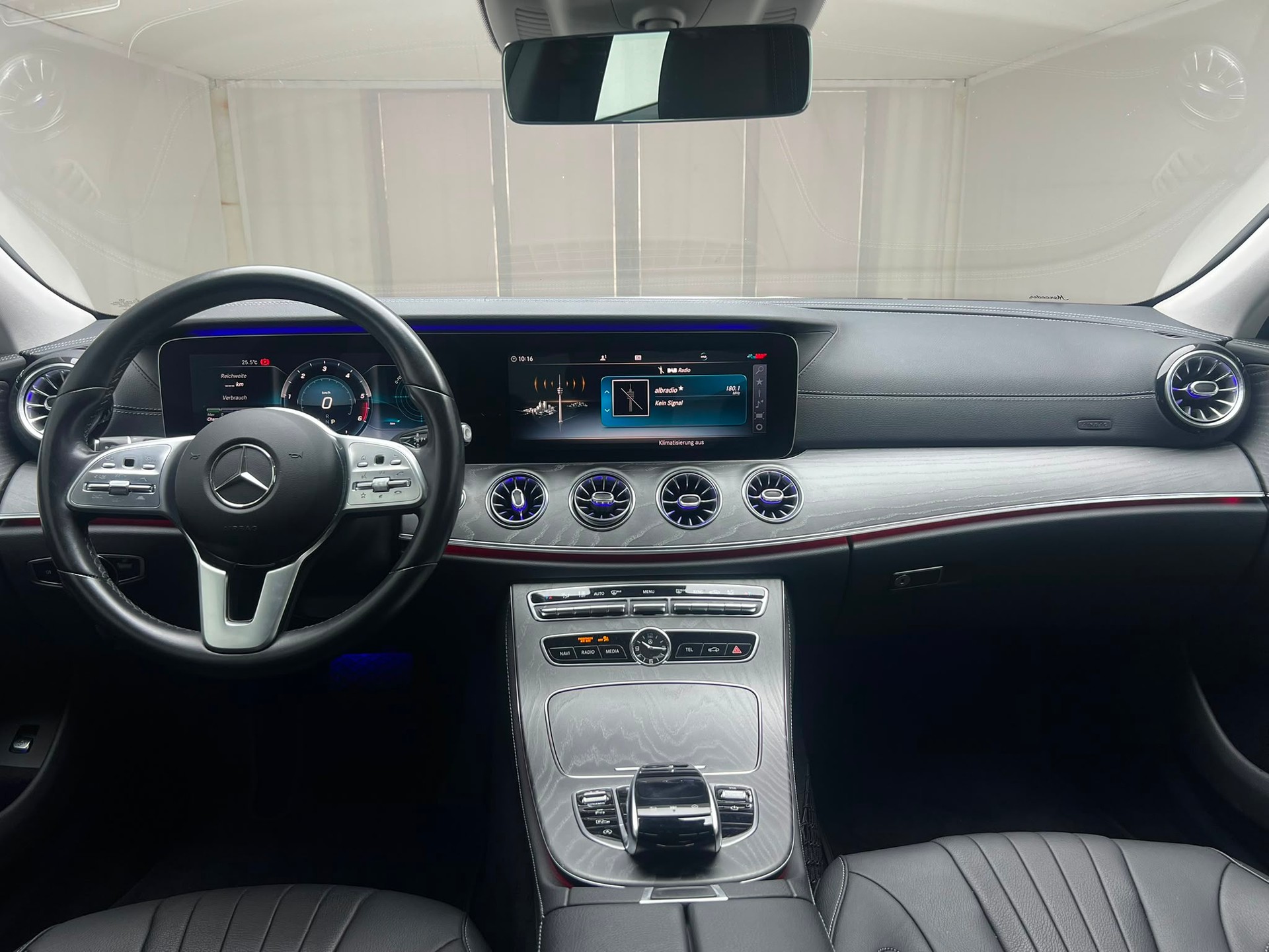 MERCEDES-BENZ CLS 400 d Avantgarde 4Matic 9G-Tronic-image-11