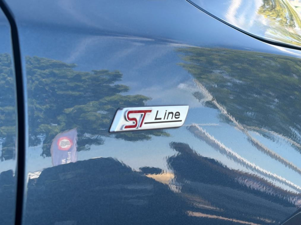 FORD Focus 1.5 SCTi ST Line-image-3
