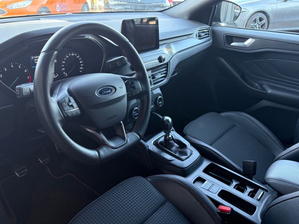 FORD Focus 1.5 SCTi ST Line-image-4