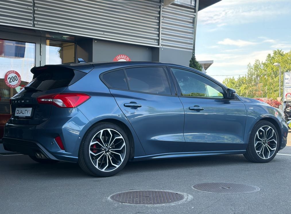 FORD Focus 1.5 SCTi ST Line-image-2