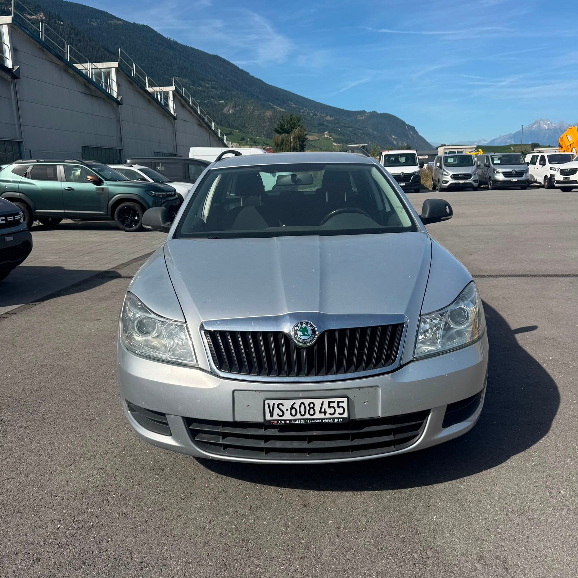 SKODA Octavia Combi 1.4 TSI Active-image-0