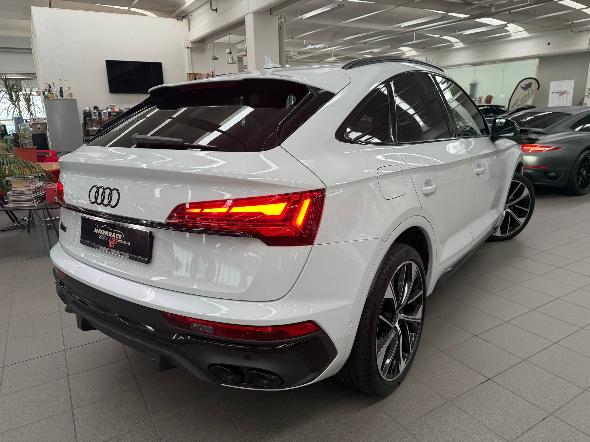 AUDI SQ5 Sportback TDI quattro tiptronic-image-3