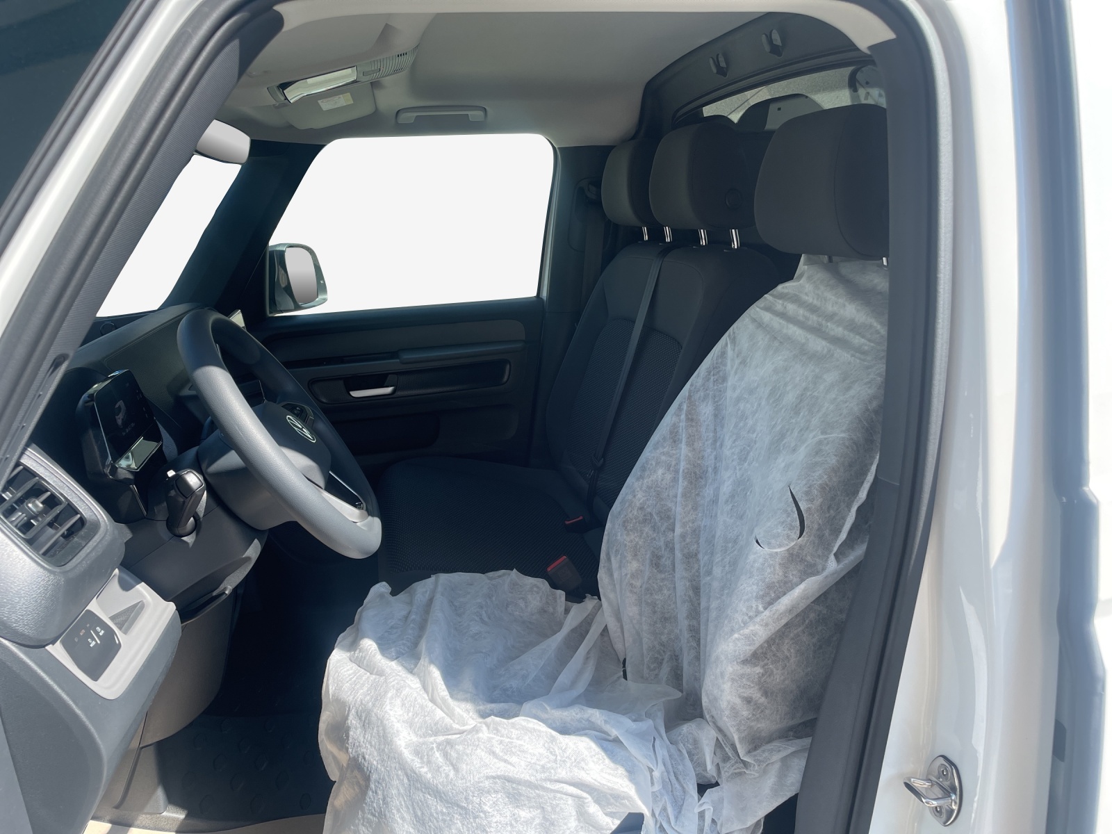 VW ID. Buzz Cargo Pro 4Motion-image-7