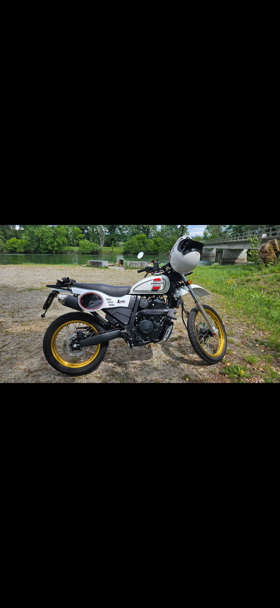 MASH 650 X-Ride-image-4