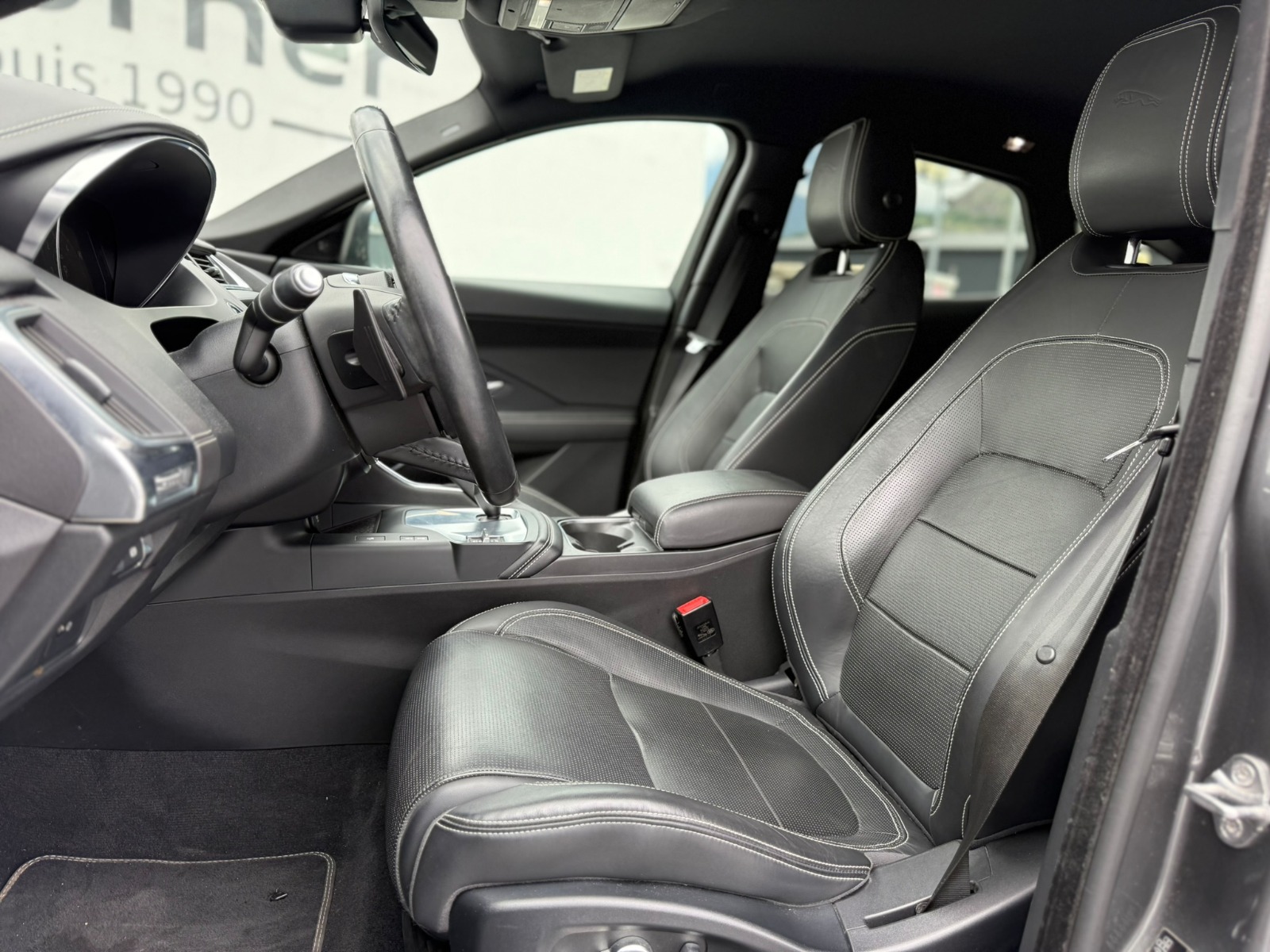 JAGUAR E-Pace 2.0d D240 R-Dynamic HSE AWD Automatik-image-7