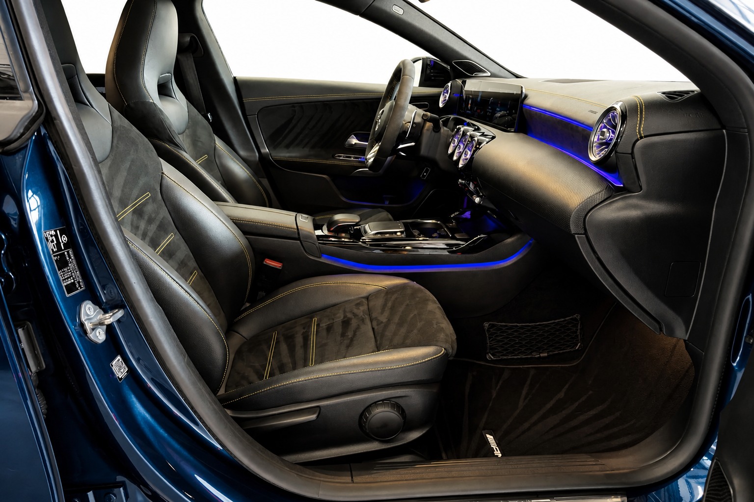 MERCEDES-BENZ CLA 45 S AMG 4Matic+ 8G-DCT-image-19