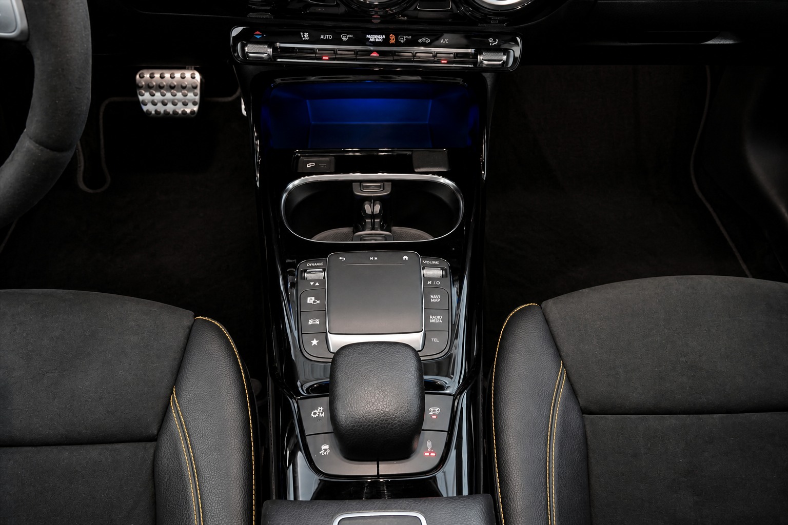 MERCEDES-BENZ CLA 45 S AMG 4Matic+ 8G-DCT-image-14