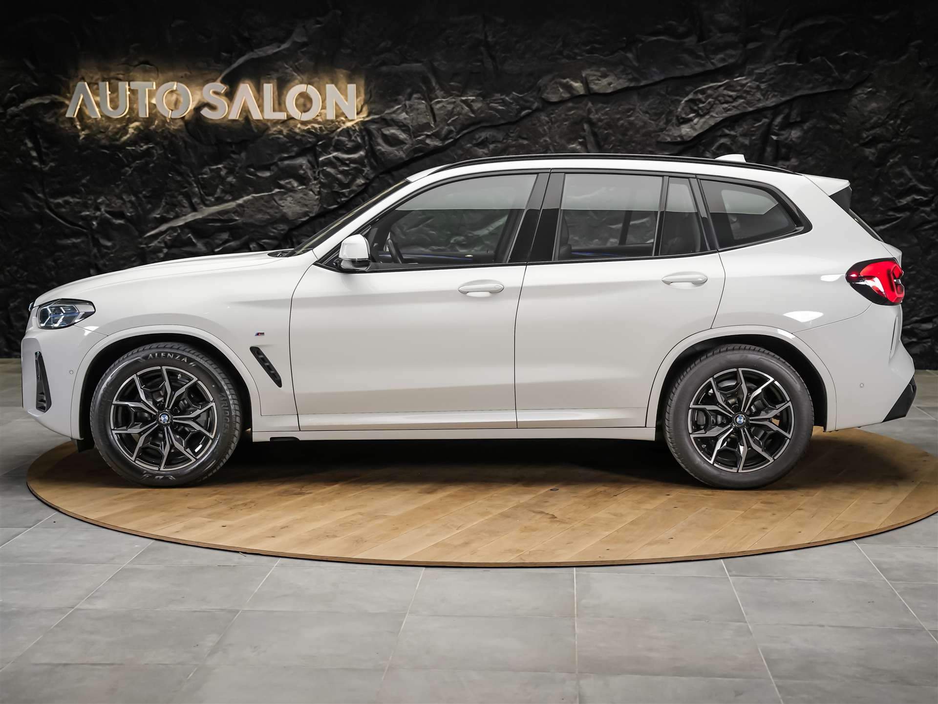 BMW X3 xDrive 20i M Sport Individual *Laser Scheinwerfer*Head Up*Sitzheizung*-image-1