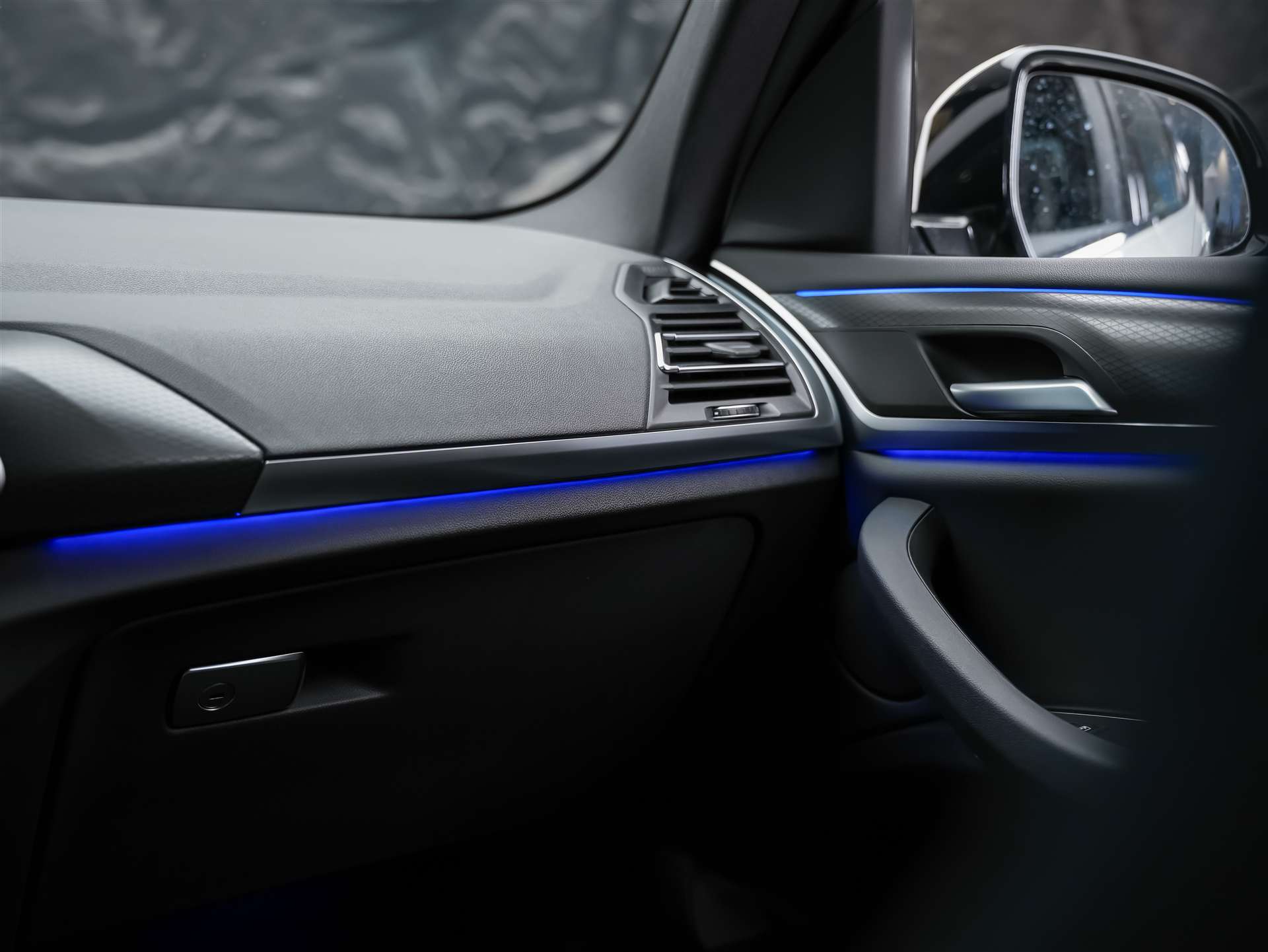 BMW X3 xDrive 20i M Sport Individual *Laser Scheinwerfer*Head Up*Sitzheizung*-image-19