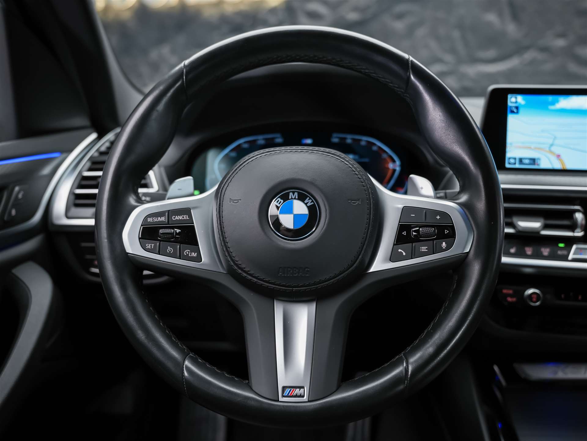 BMW X3 xDrive 20i M Sport Individual *Laser Scheinwerfer*Head Up*Sitzheizung*-image-24