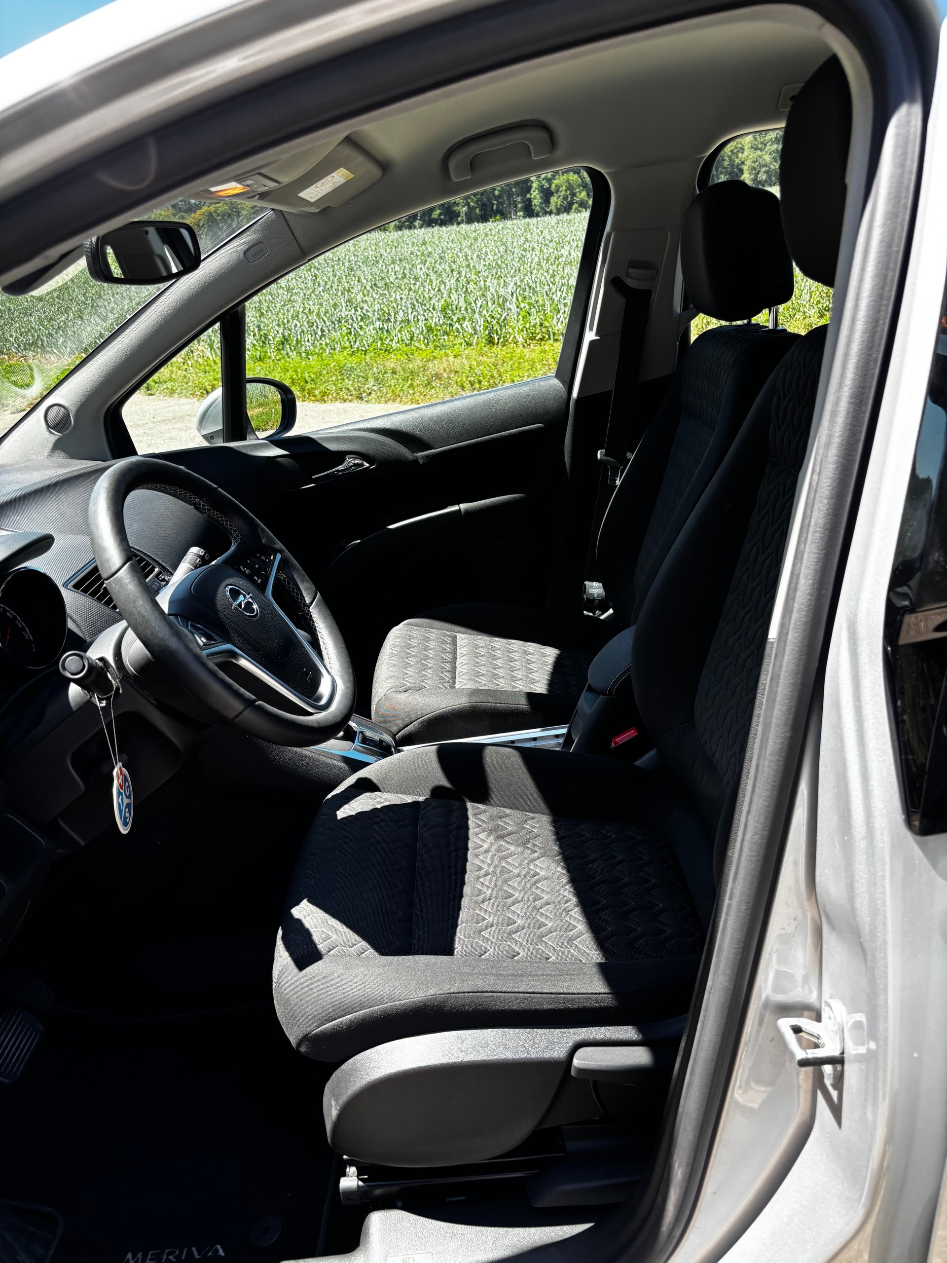 OPEL Meriva 1.4 Turbo Active Edition Automatic-image-11