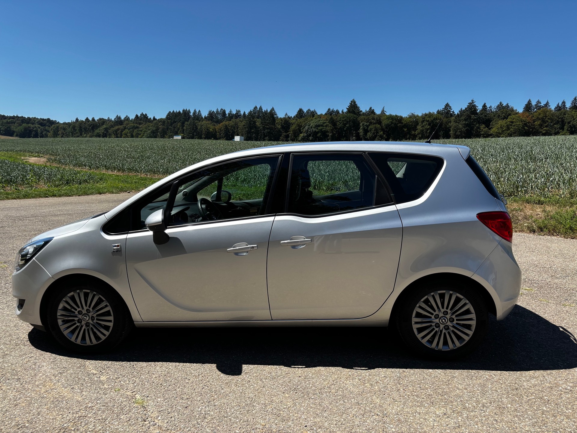 OPEL Meriva 1.4 Turbo Active Edition Automatic-image-1