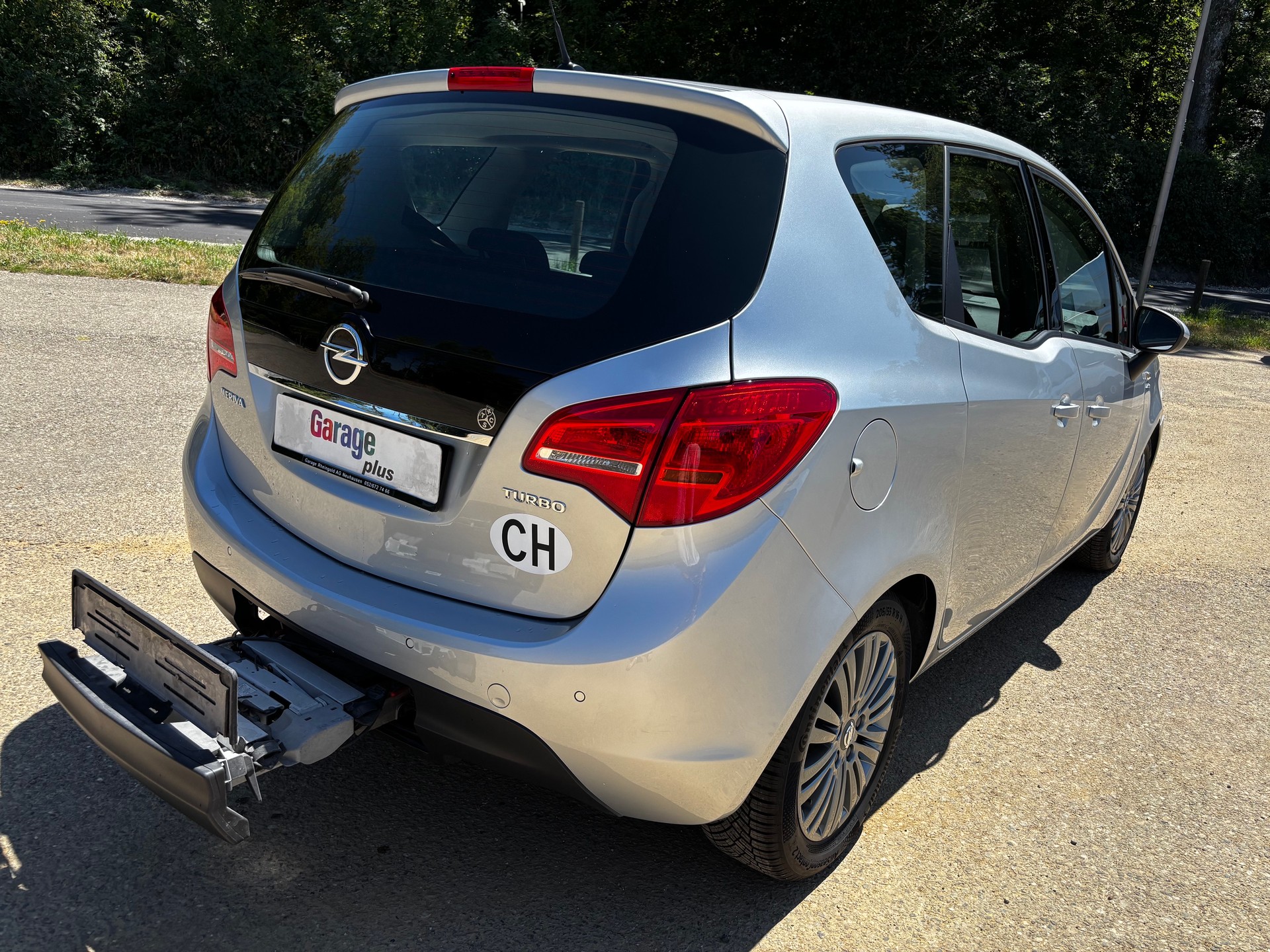 OPEL Meriva 1.4 Turbo Active Edition Automatic-image-9