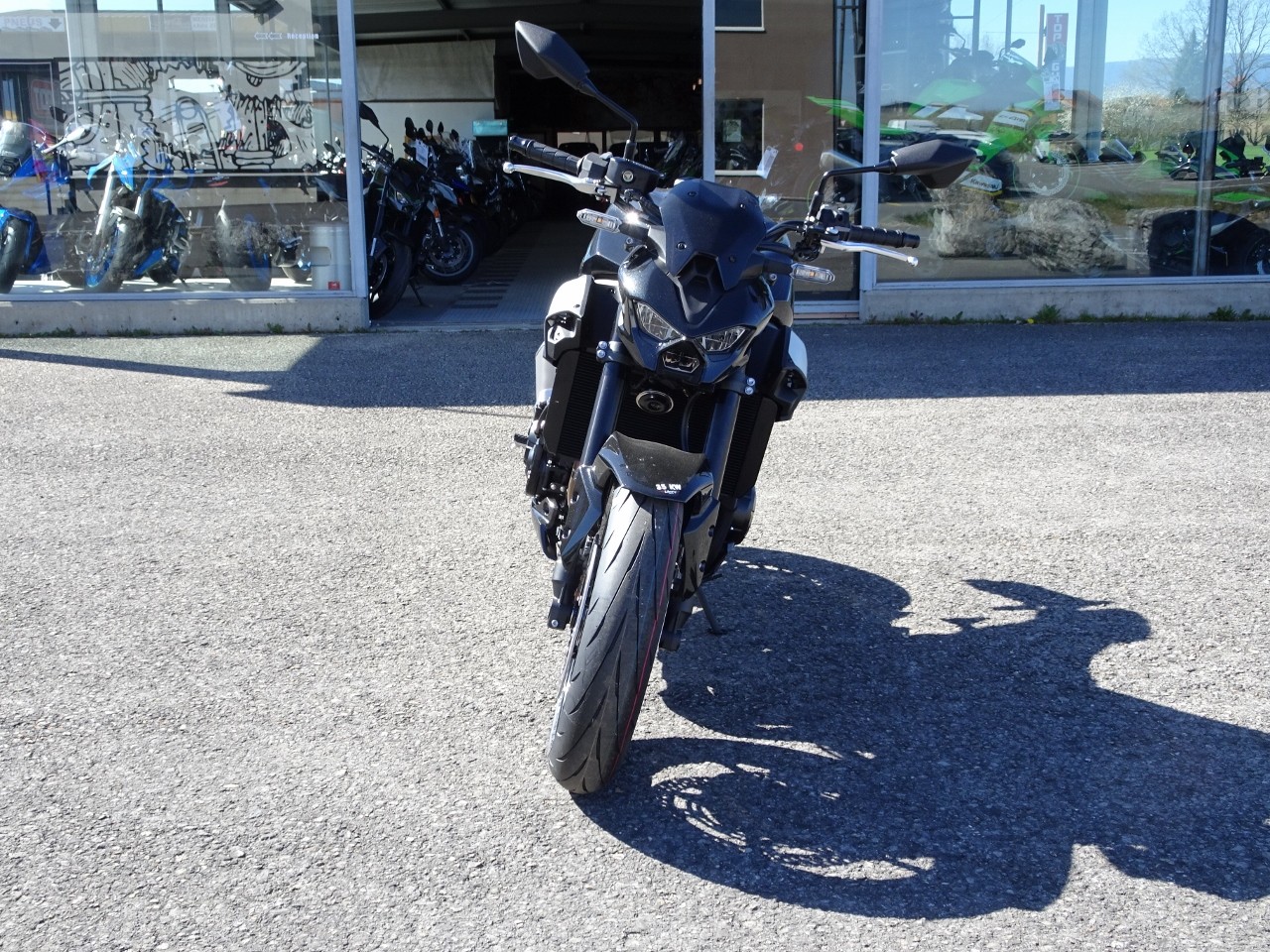KAWASAKI Z 900-showroom-element-2