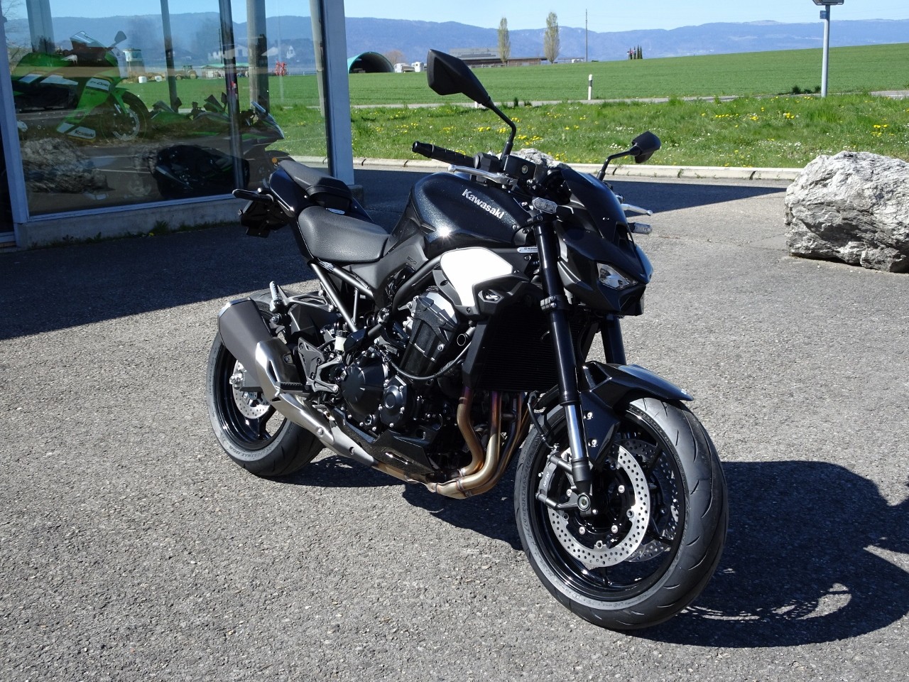 KAWASAKI Z 900-showroom-element-1