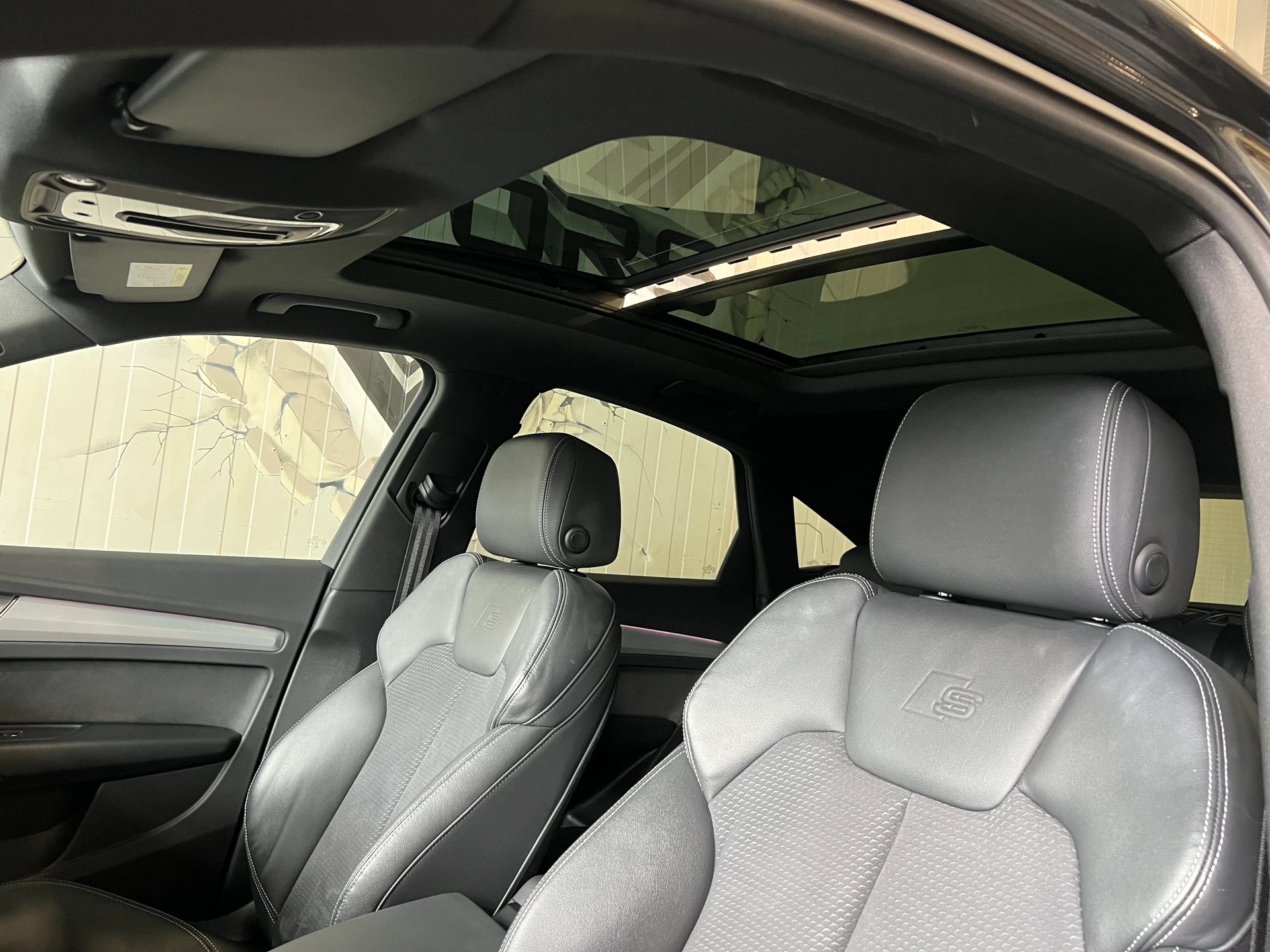 AUDI Q5 Sportback 40 TDI S line quattro S-tronic-image-13