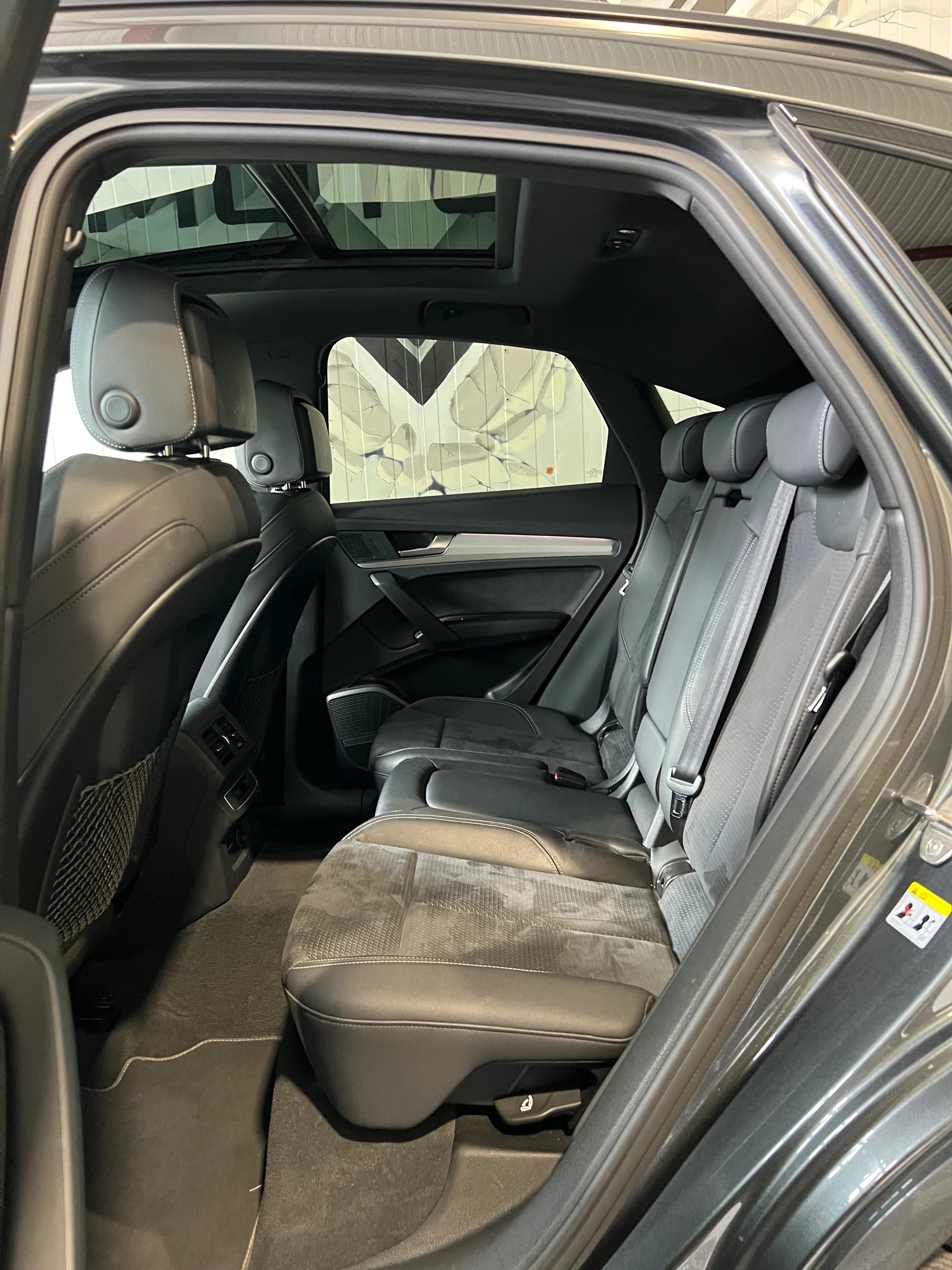 AUDI Q5 Sportback 40 TDI S line quattro S-tronic-image-14