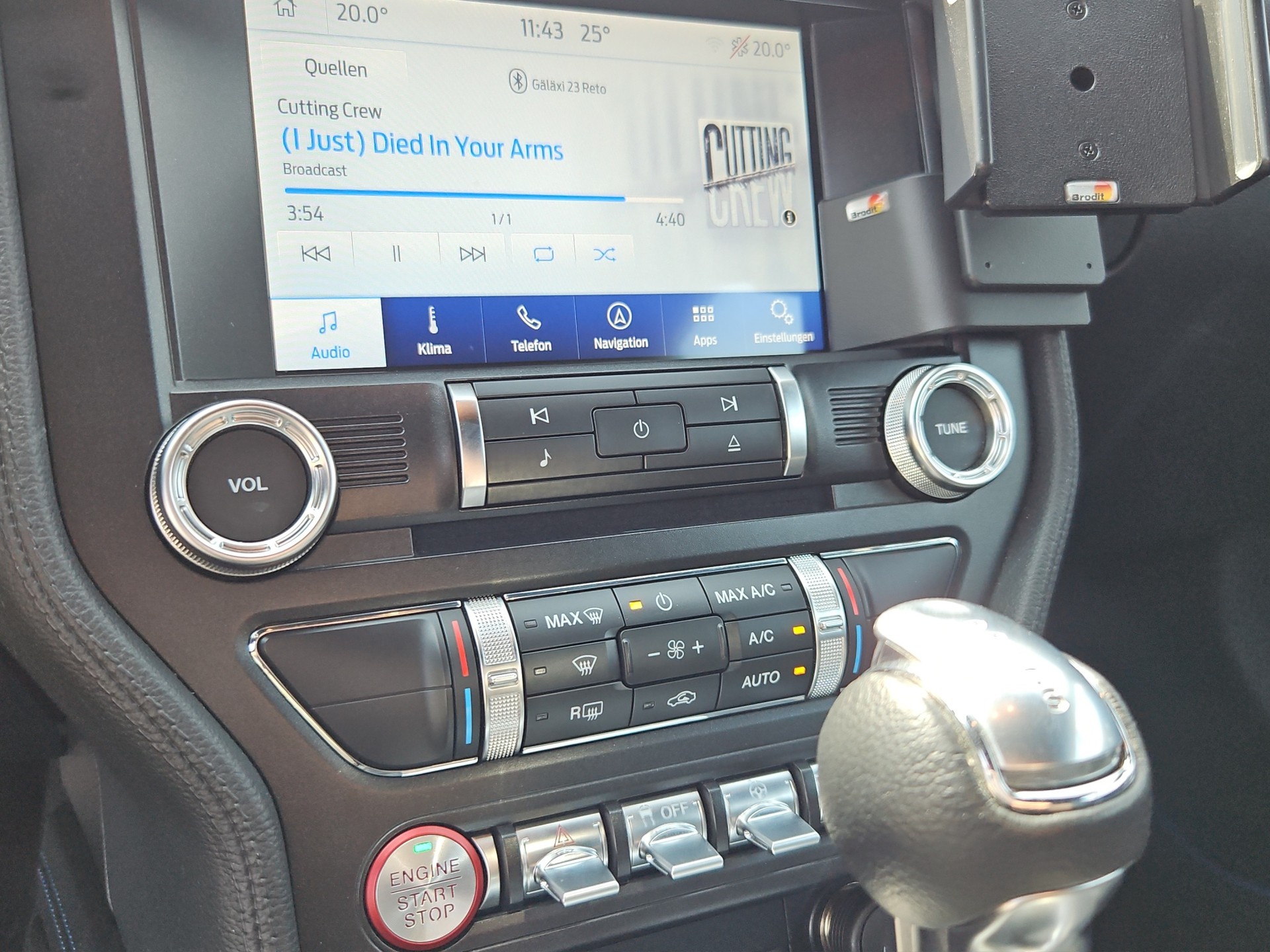 FORD Mustang Fastback 5.0 V8 GT Automat-image-14