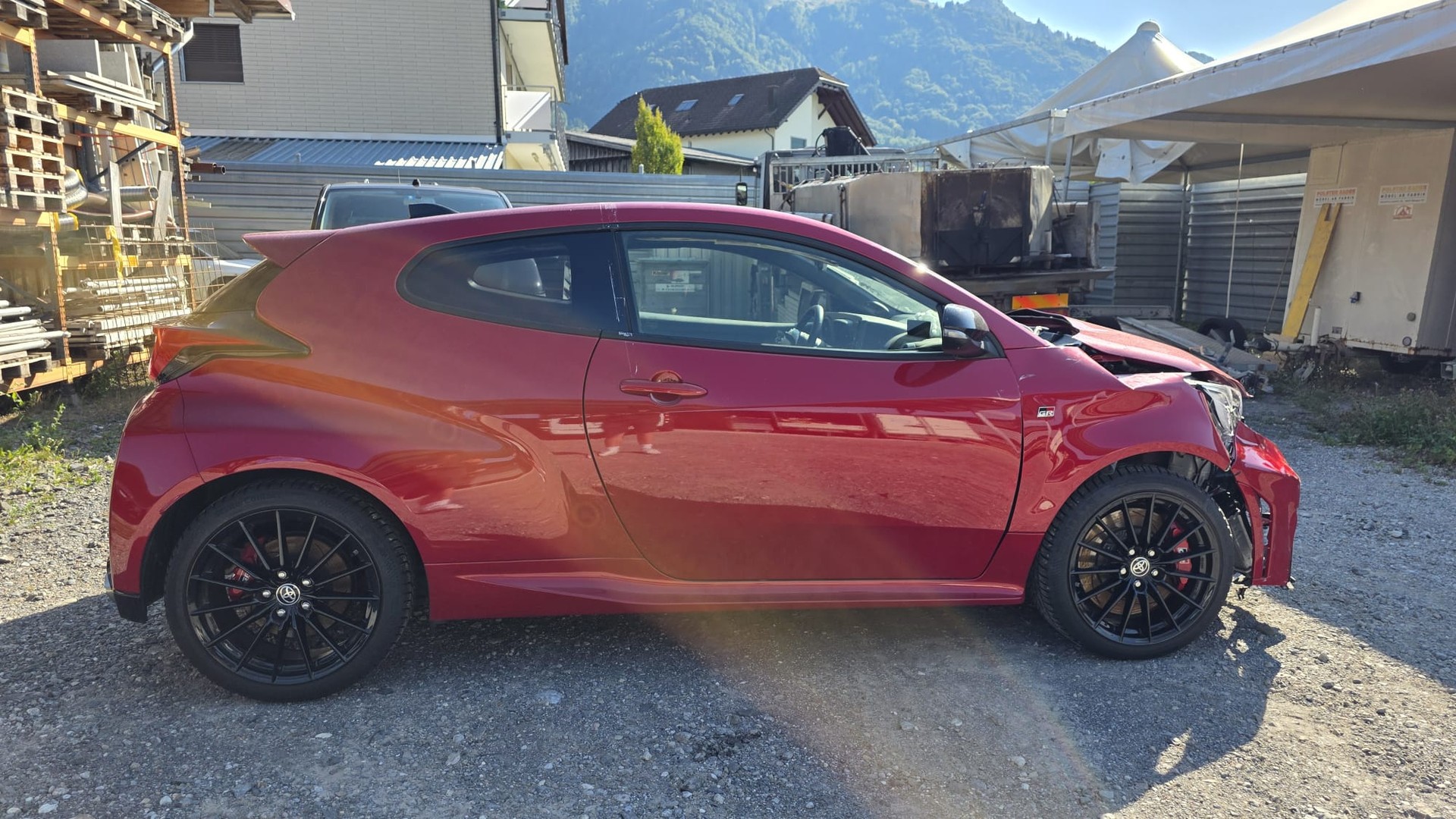 TOYOTA Yaris 1.6 GR Sport-image-2