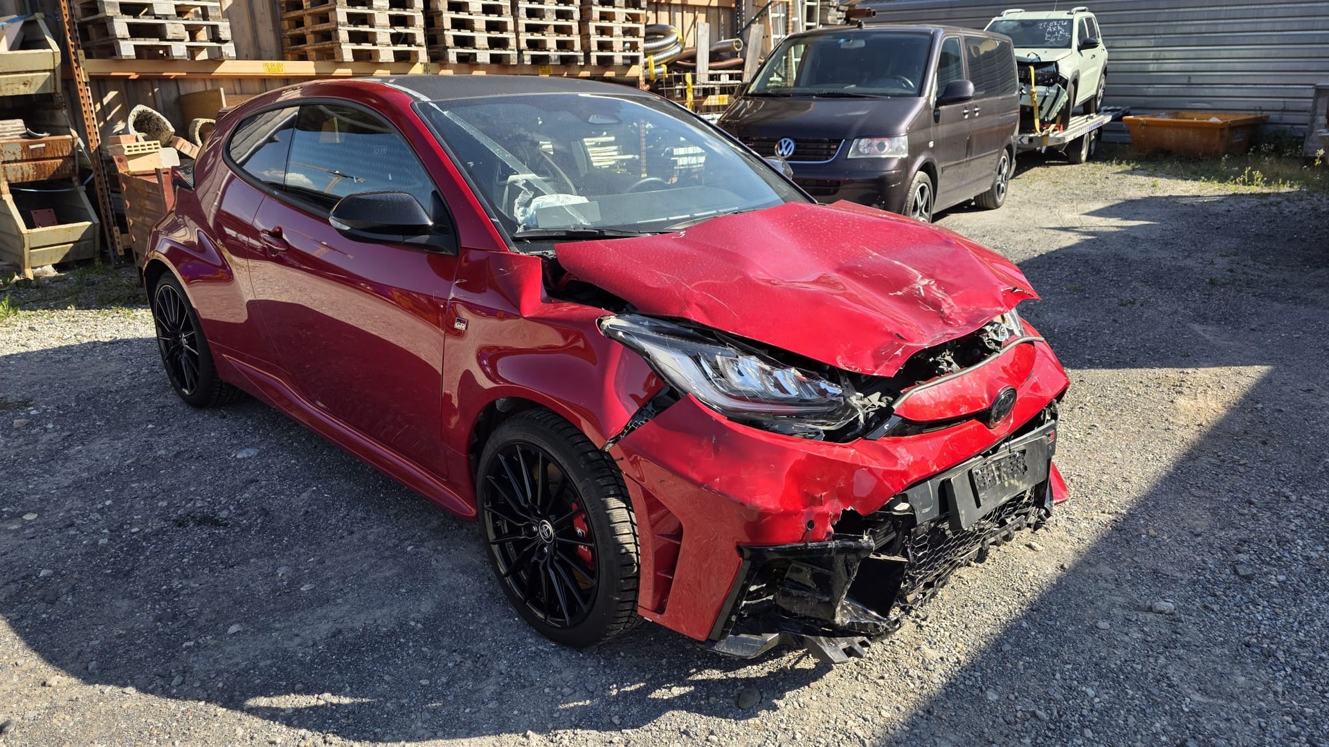 TOYOTA Yaris 1.6 GR Sport-image-1