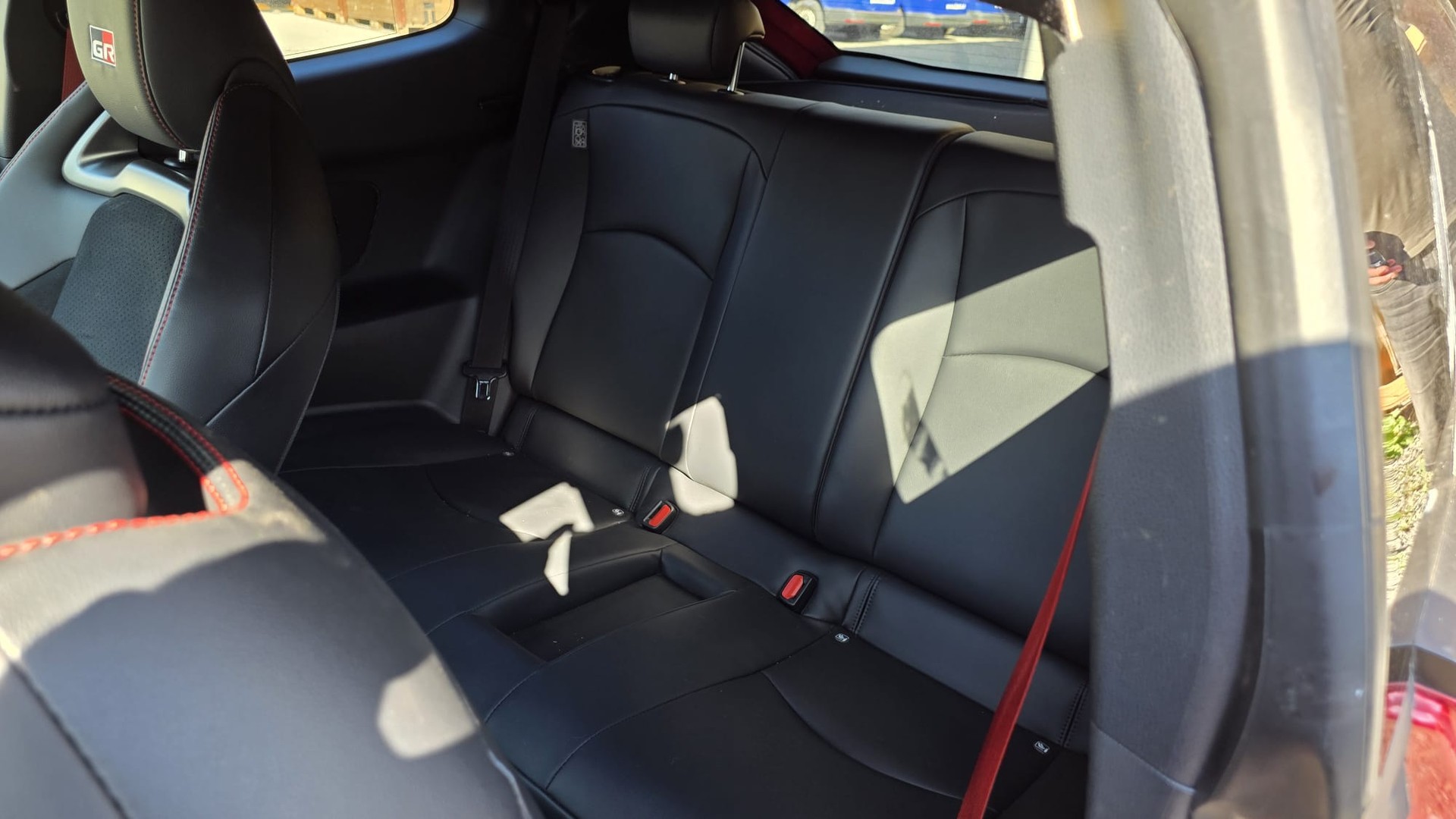 TOYOTA Yaris 1.6 GR Sport-image-12