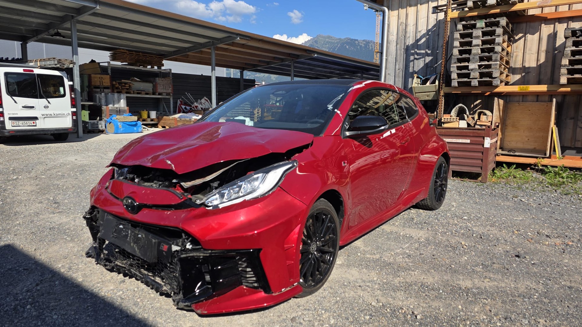 TOYOTA Yaris 1.6 GR Sport-image-0