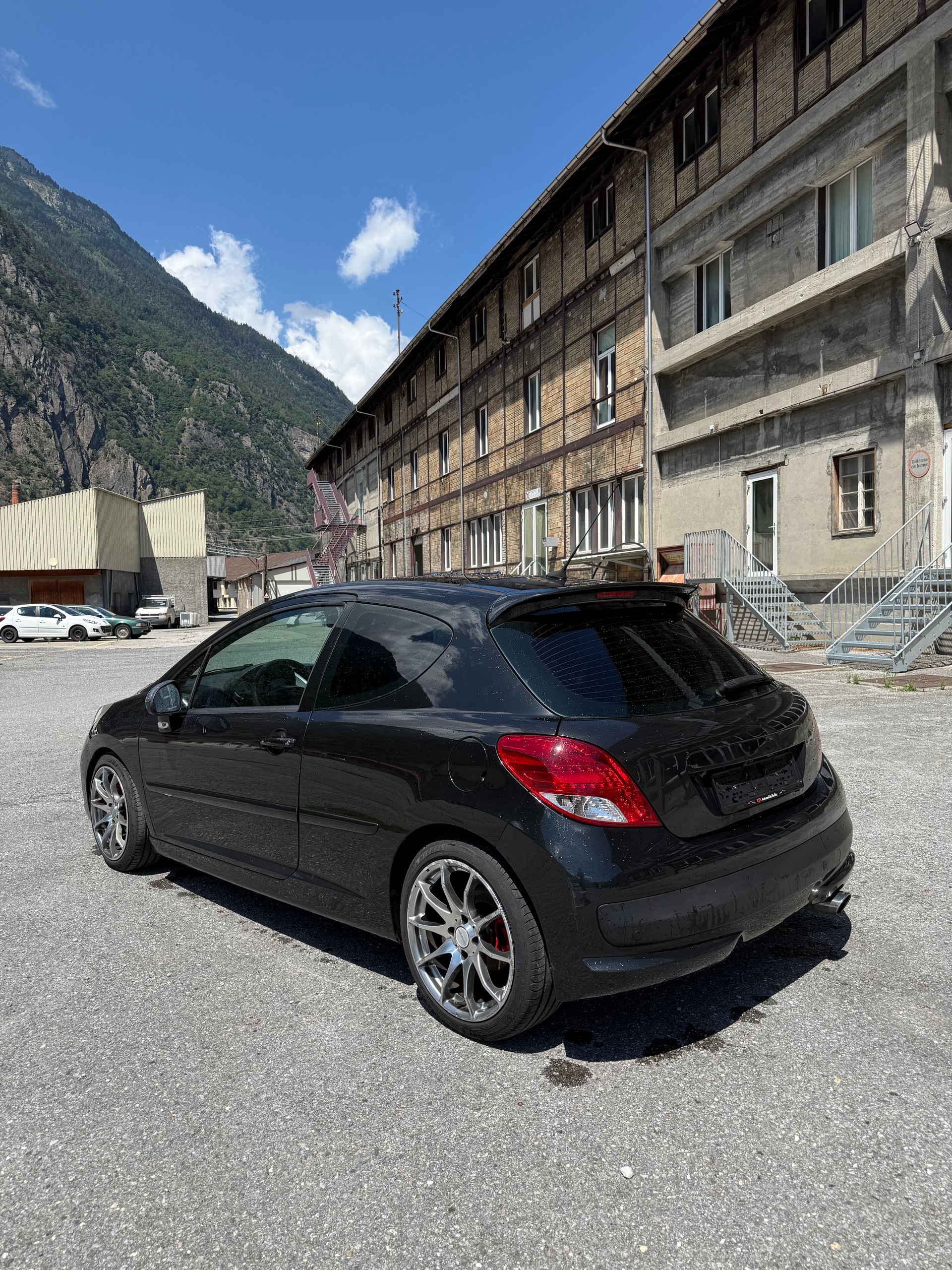 PEUGEOT 1.6 HDI 110 XS-image-2