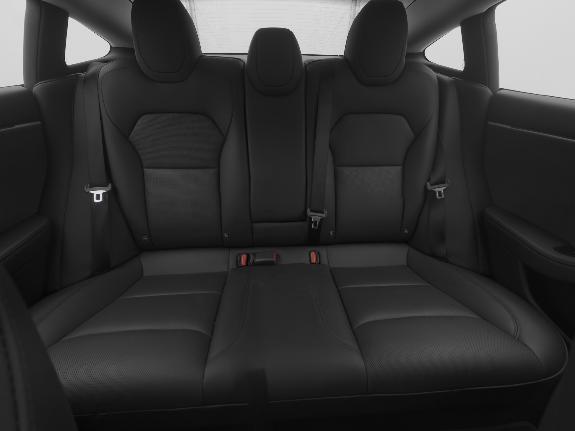 TESLA Model 3 Long Range Dual Motor AWD-image-10