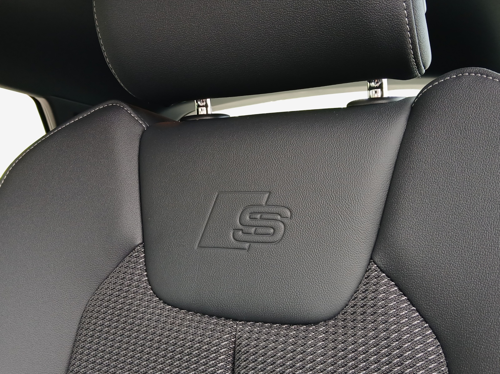 AUDI A1 Sportback 30 TFSI Attraction S-tronic-image-14