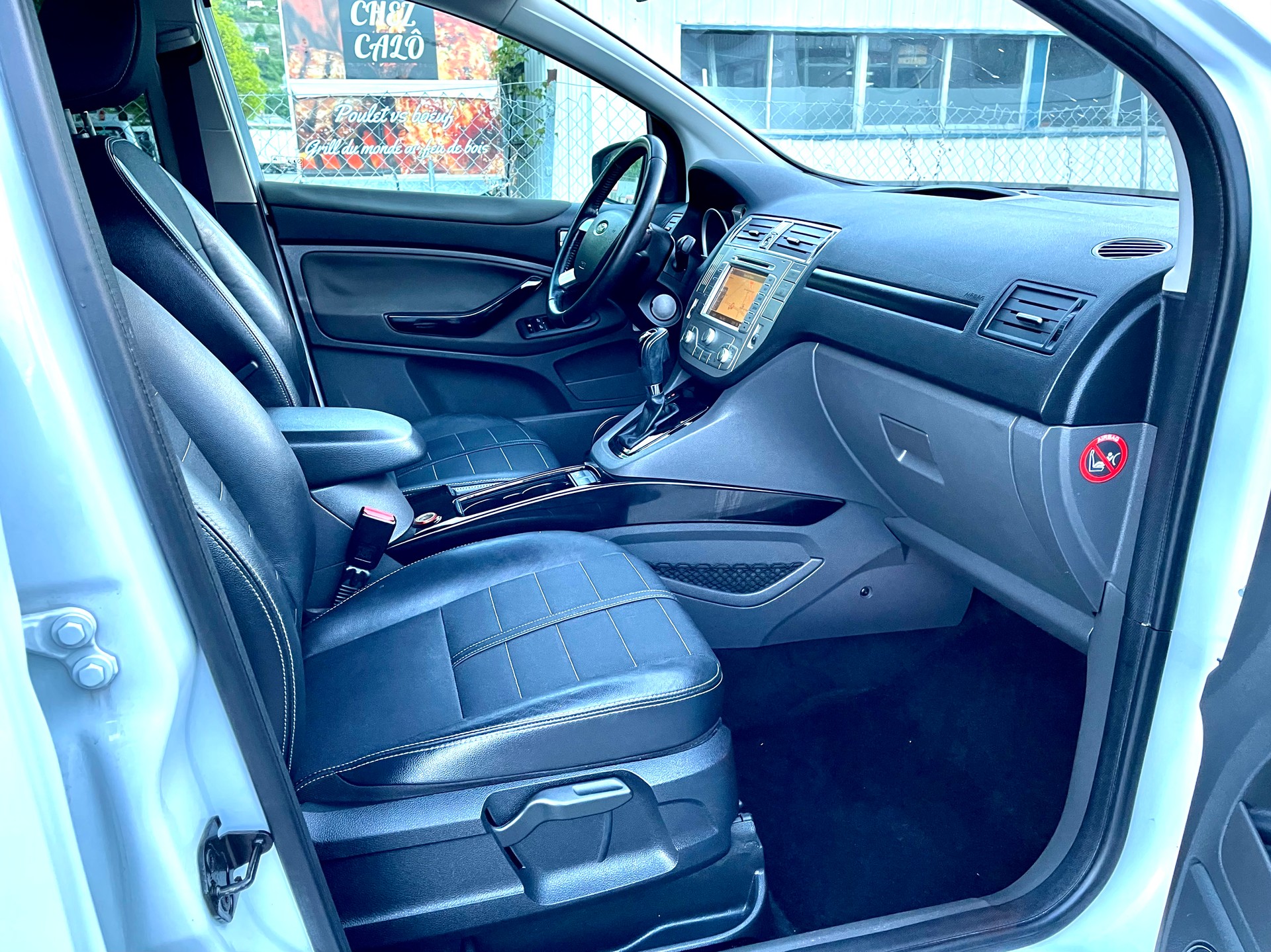 FORD Kuga 2.0 TDCi Titanium 4WD PowerShift-image-17