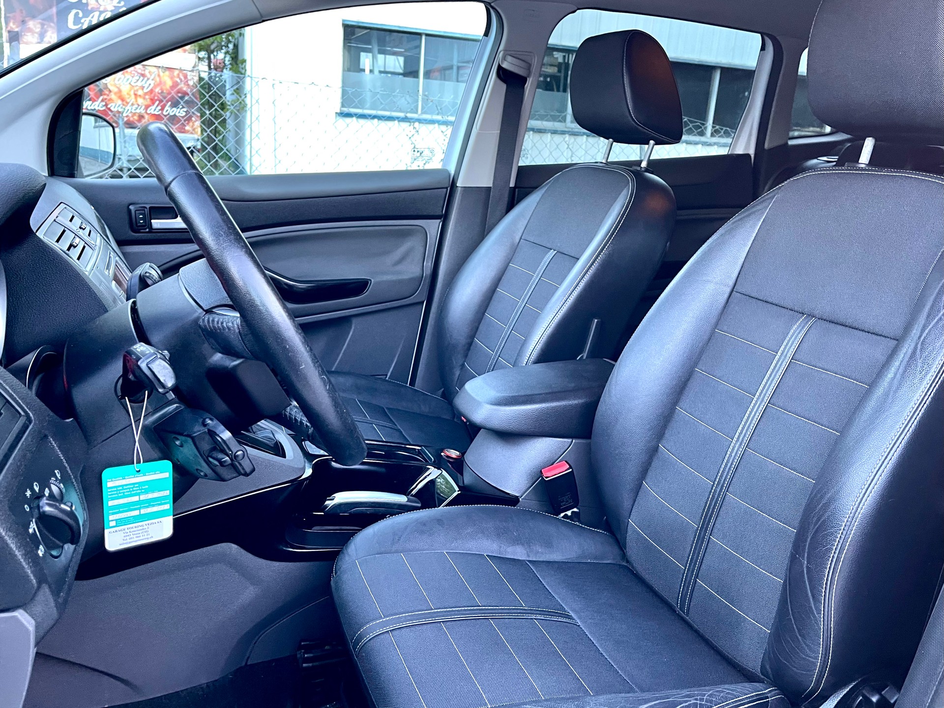 FORD Kuga 2.0 TDCi Titanium 4WD PowerShift-image-9