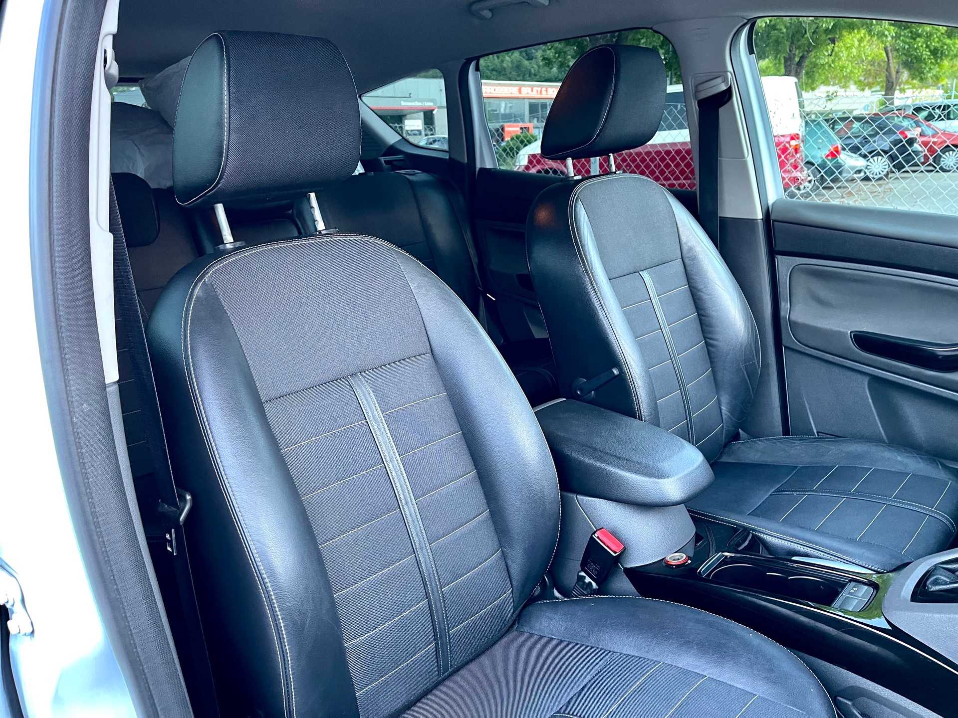FORD Kuga 2.0 TDCi Titanium 4WD PowerShift-image-11