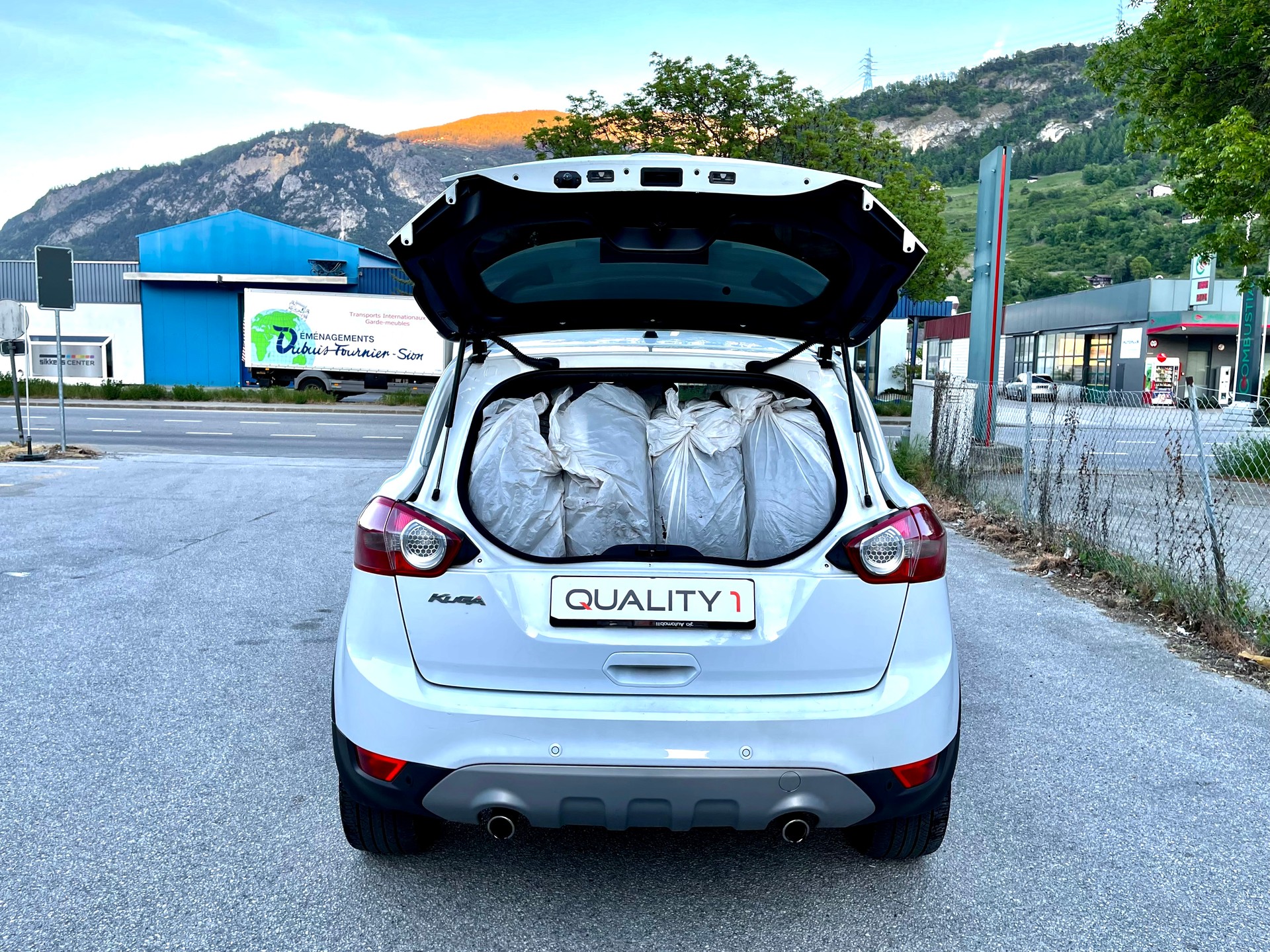 FORD Kuga 2.0 TDCi Titanium 4WD PowerShift-image-3