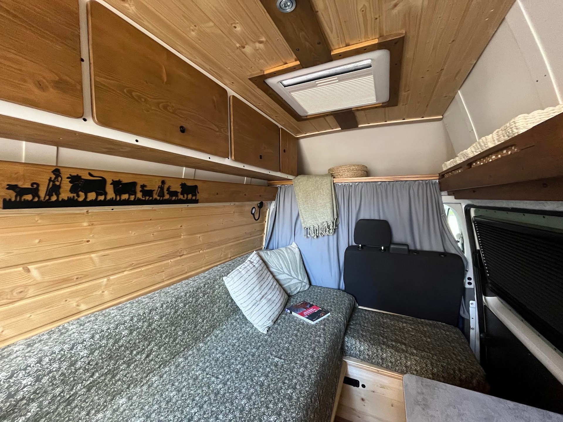 VW T6.1 2L 150CV 4Motion boîte automatique DSG aménagement camper récent, comme neuf-image-6