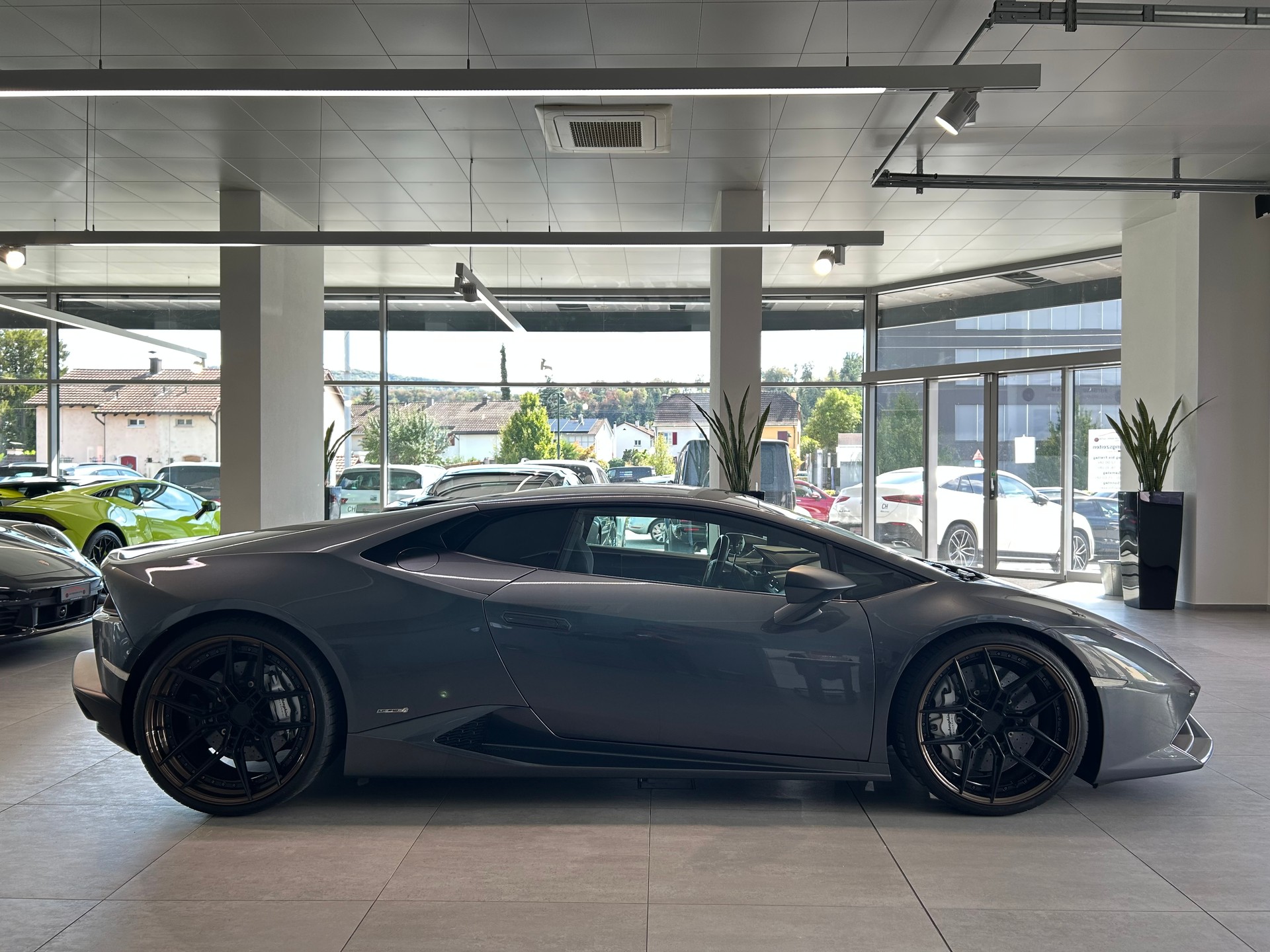 LAMBORGHINI Huracan LP610-4 Coupé DCT-showroom-element-3