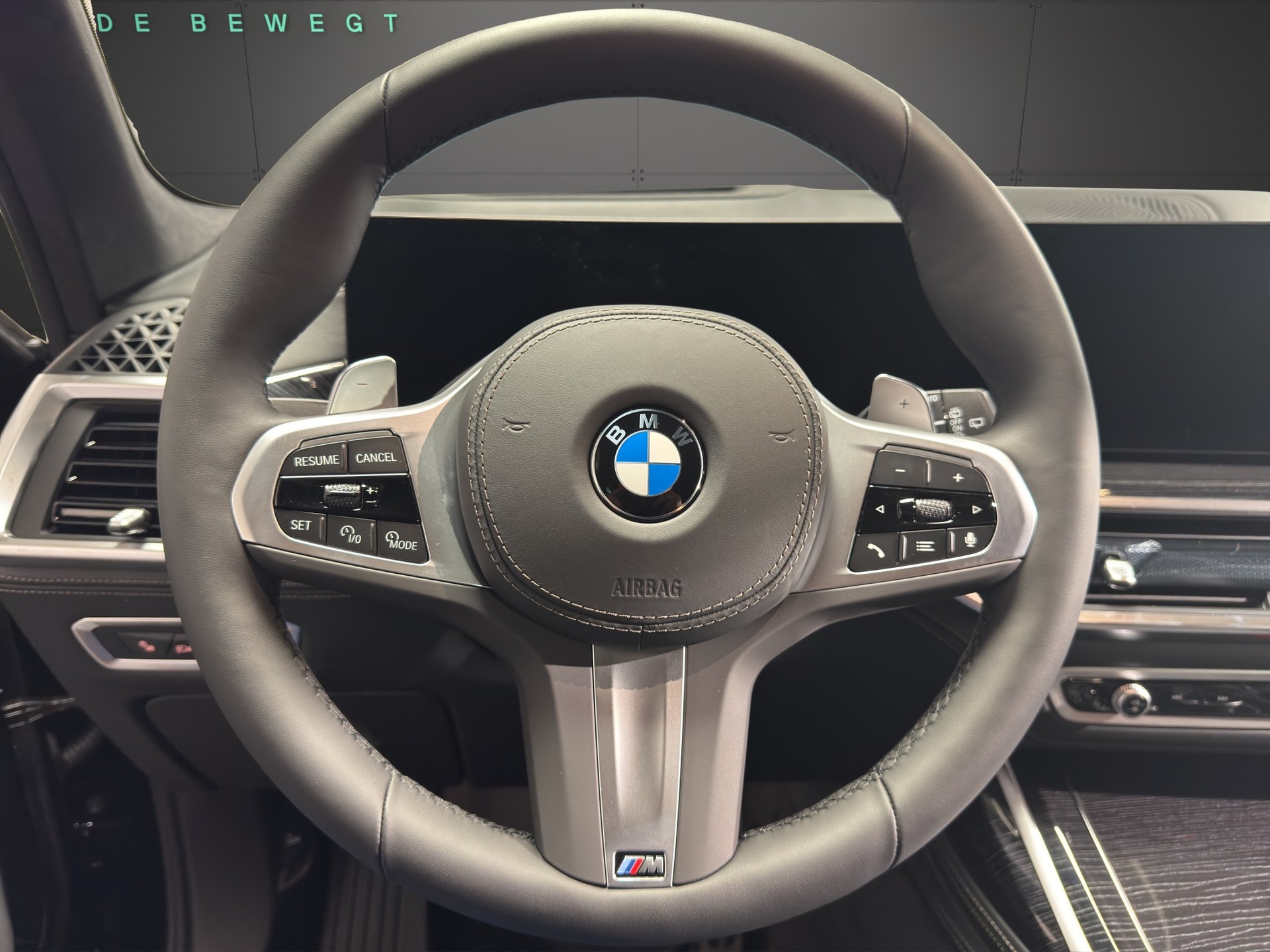 BMW X7 40d xDrive SAG-image-12