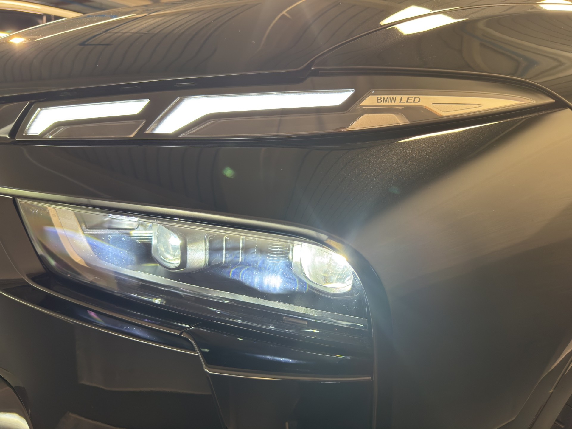 BMW X7 40d xDrive SAG-image-5