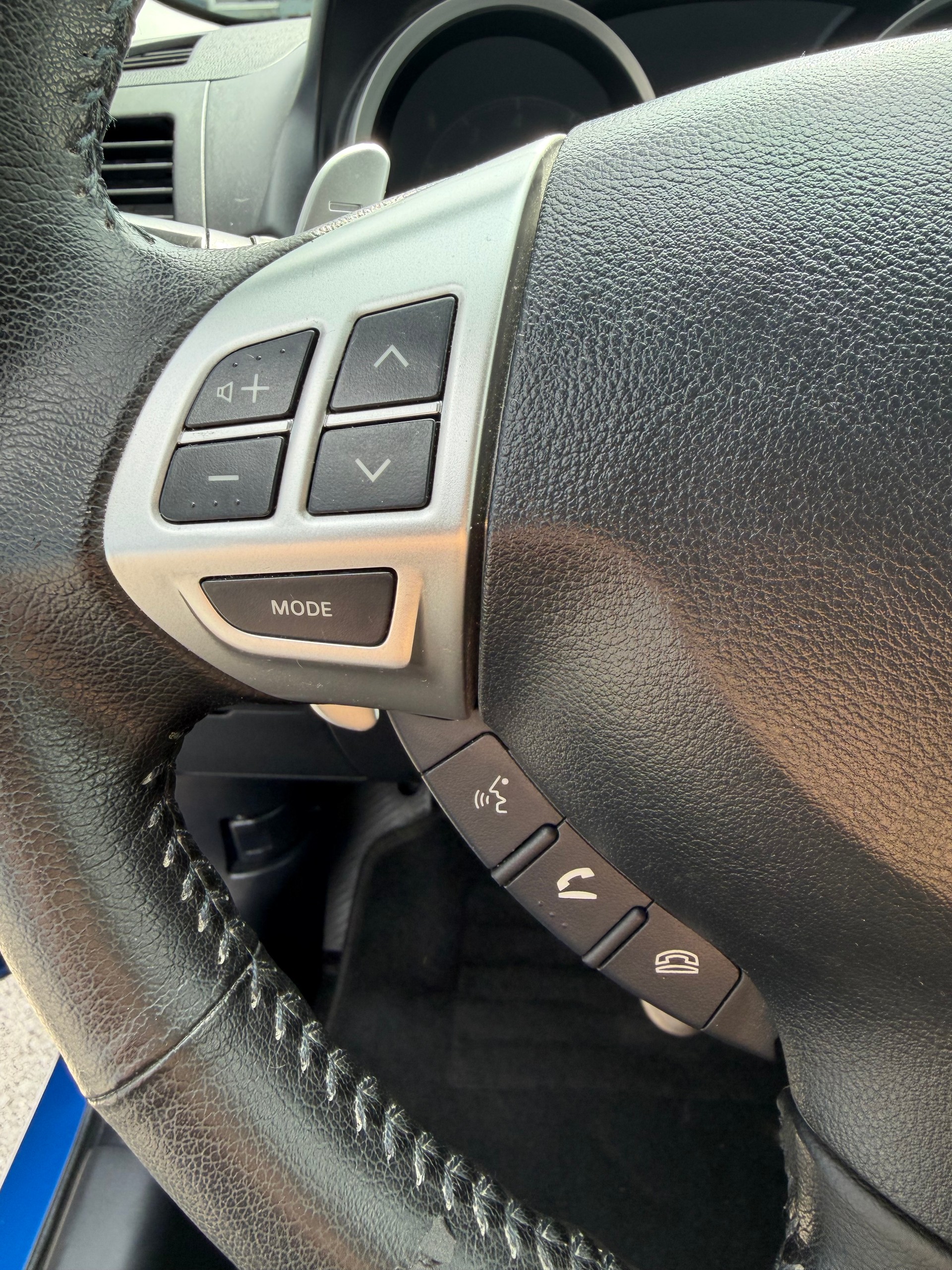 MITSUBISHI Lancer Sportback 1.8 Invite CVT-image-9