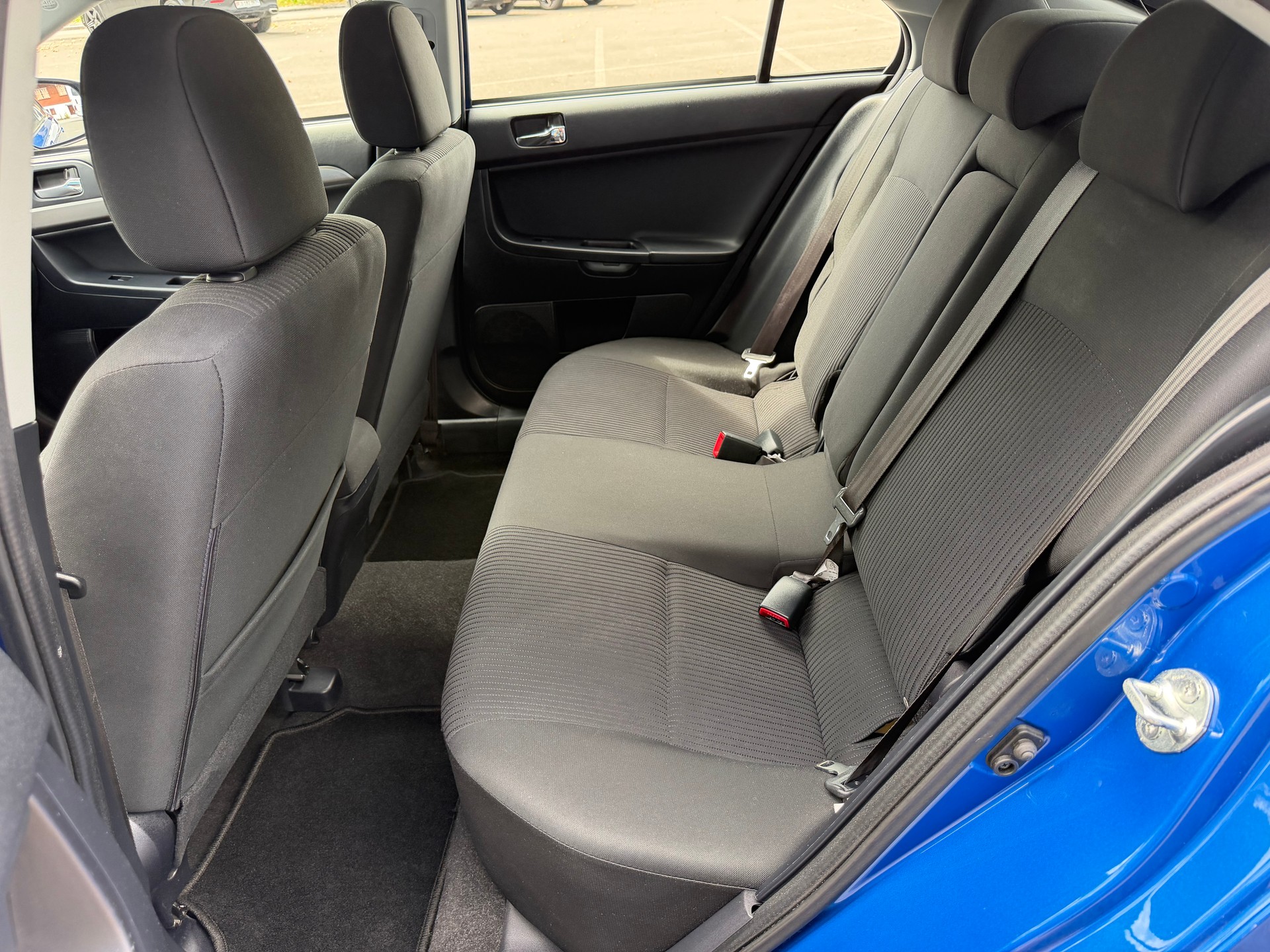 MITSUBISHI Lancer Sportback 1.8 Invite CVT-image-5