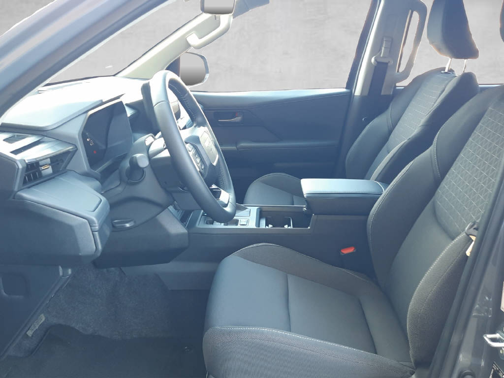 TOYOTA Hilux Double Cab.-Pick-up 2.8 D-4D MHEV 204 Advanced-image-8