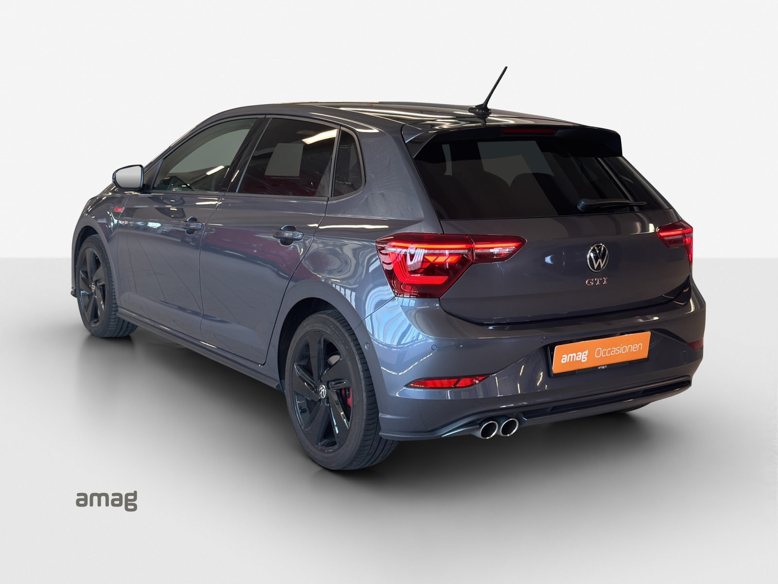 VW Polo 2.0 TSI GTI DSG-image-2